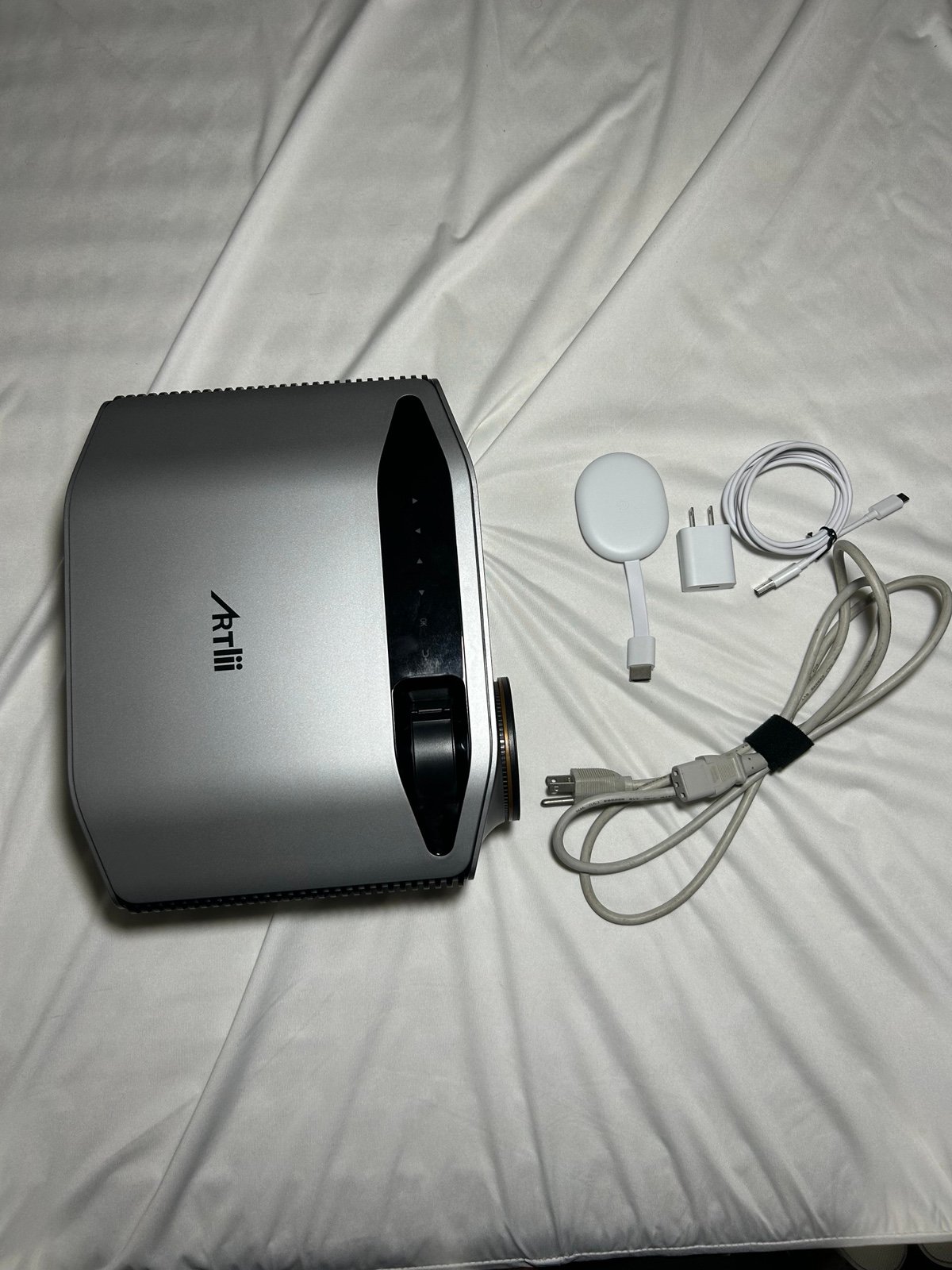 Artlii projector