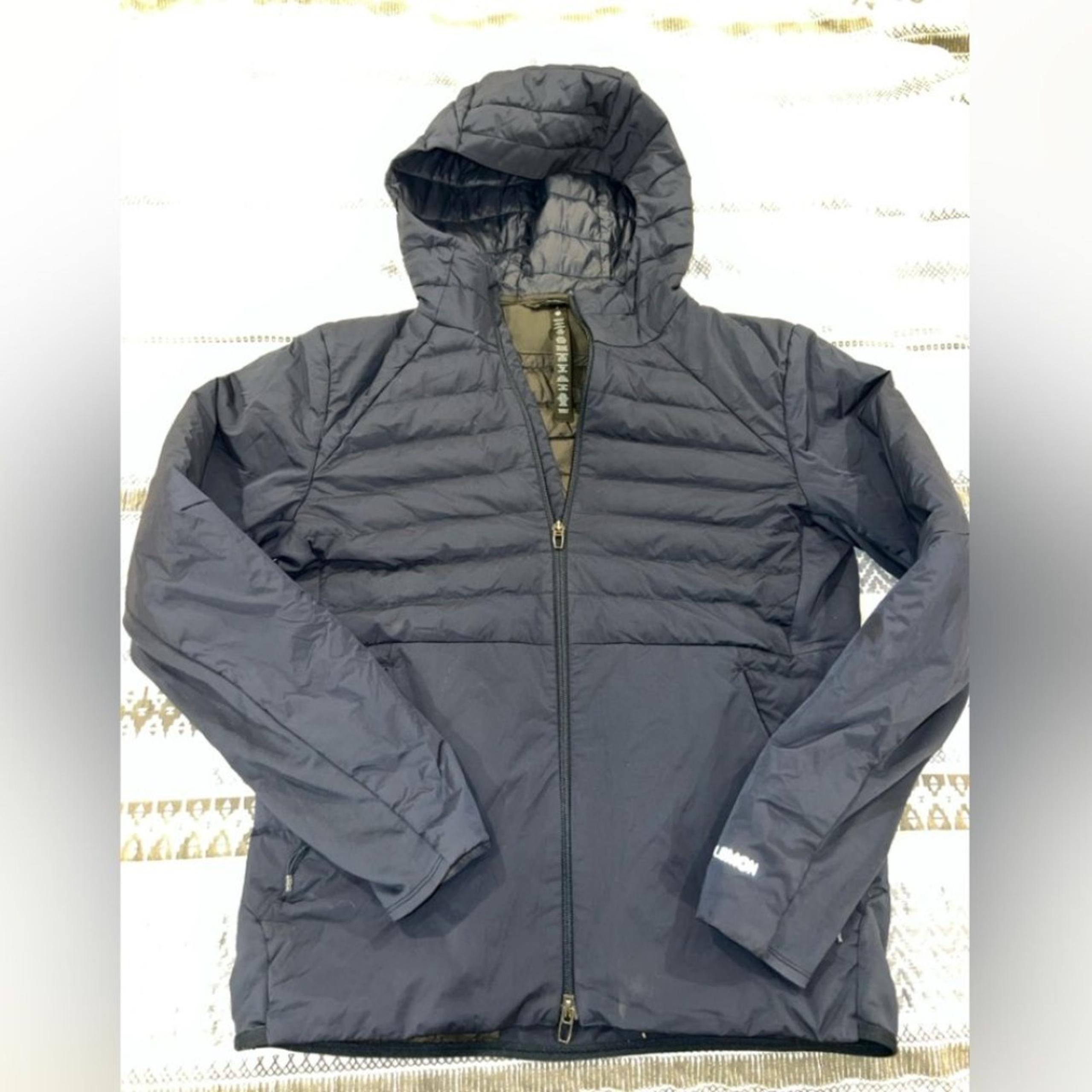 Lululemon Down for it all Jacket Size Small
