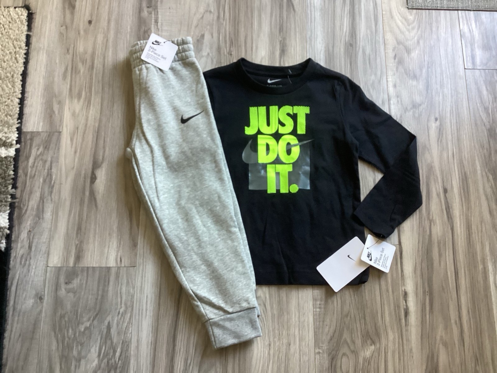 Nike toddler boys l/s tee & joggers set size 4T(NWT) ~PRICE FIRM, NO OFFERS~