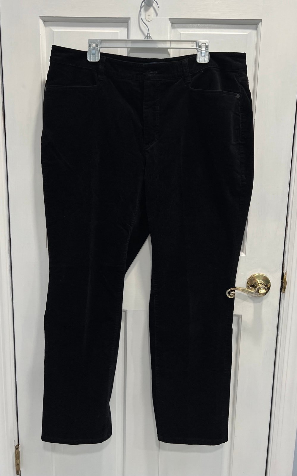 WOMENS Talbots Simply Flattering Straight Leg Corduroy Black Pants Size 16W USED