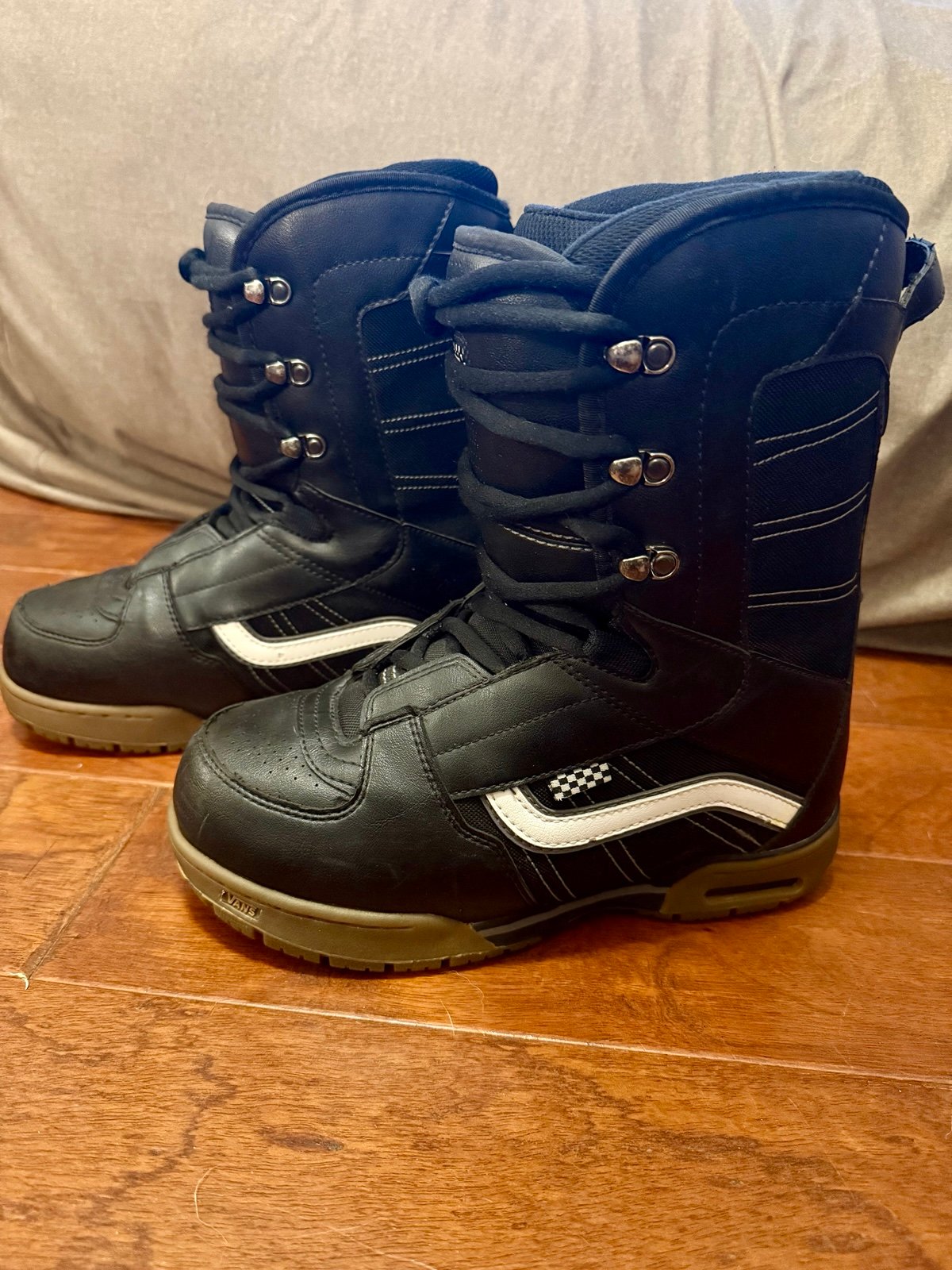 Vans Mantra Black/Pink Piping Women's Snowboard Winter Boots
