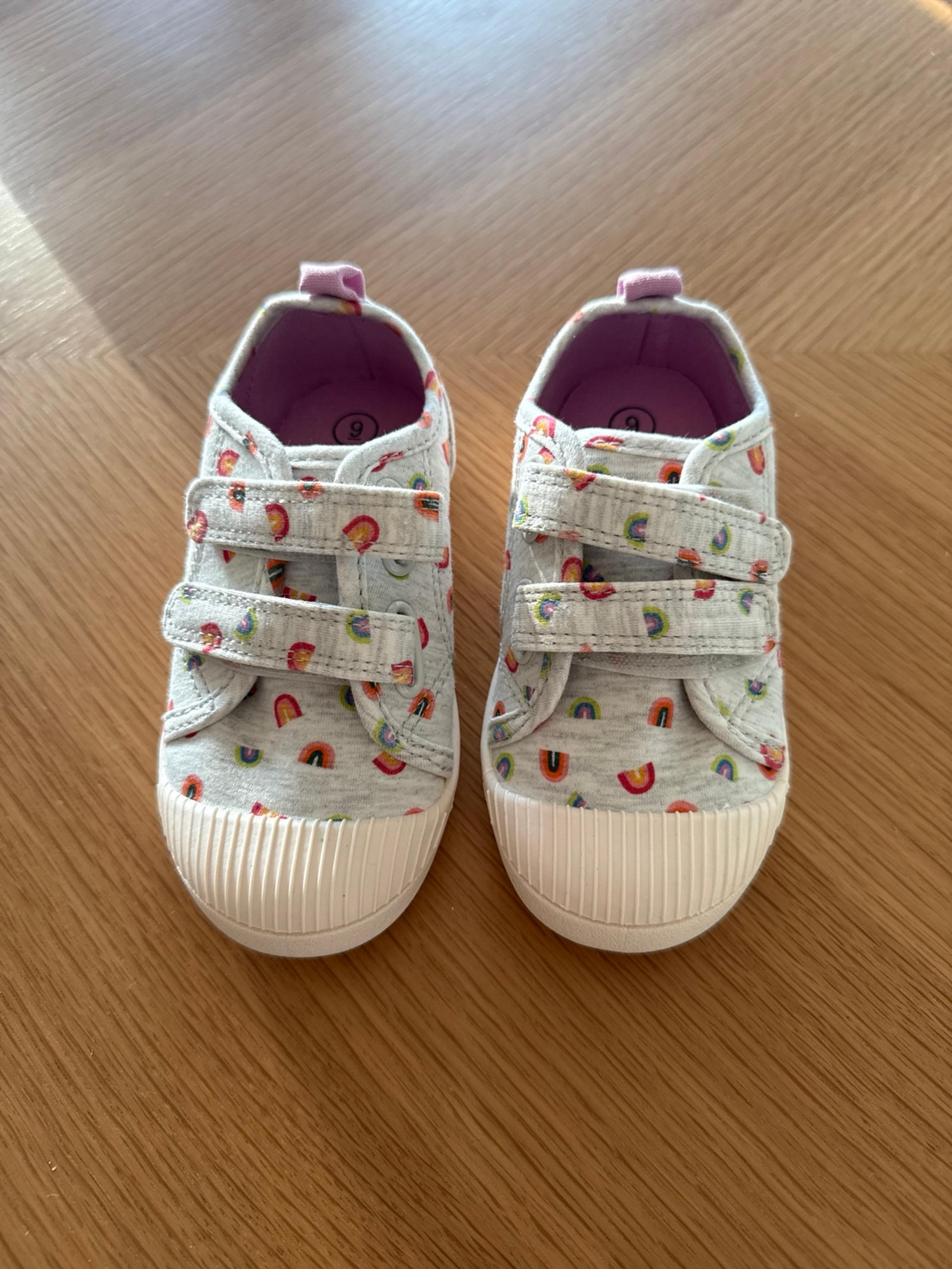 Cat & Jack's Toddler Girls Easy-Wear Sneaker Shoes - size 9