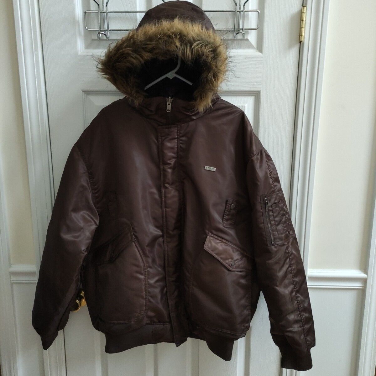 Avirex Puffer Jacket Size XL Skull Quilted Reversible