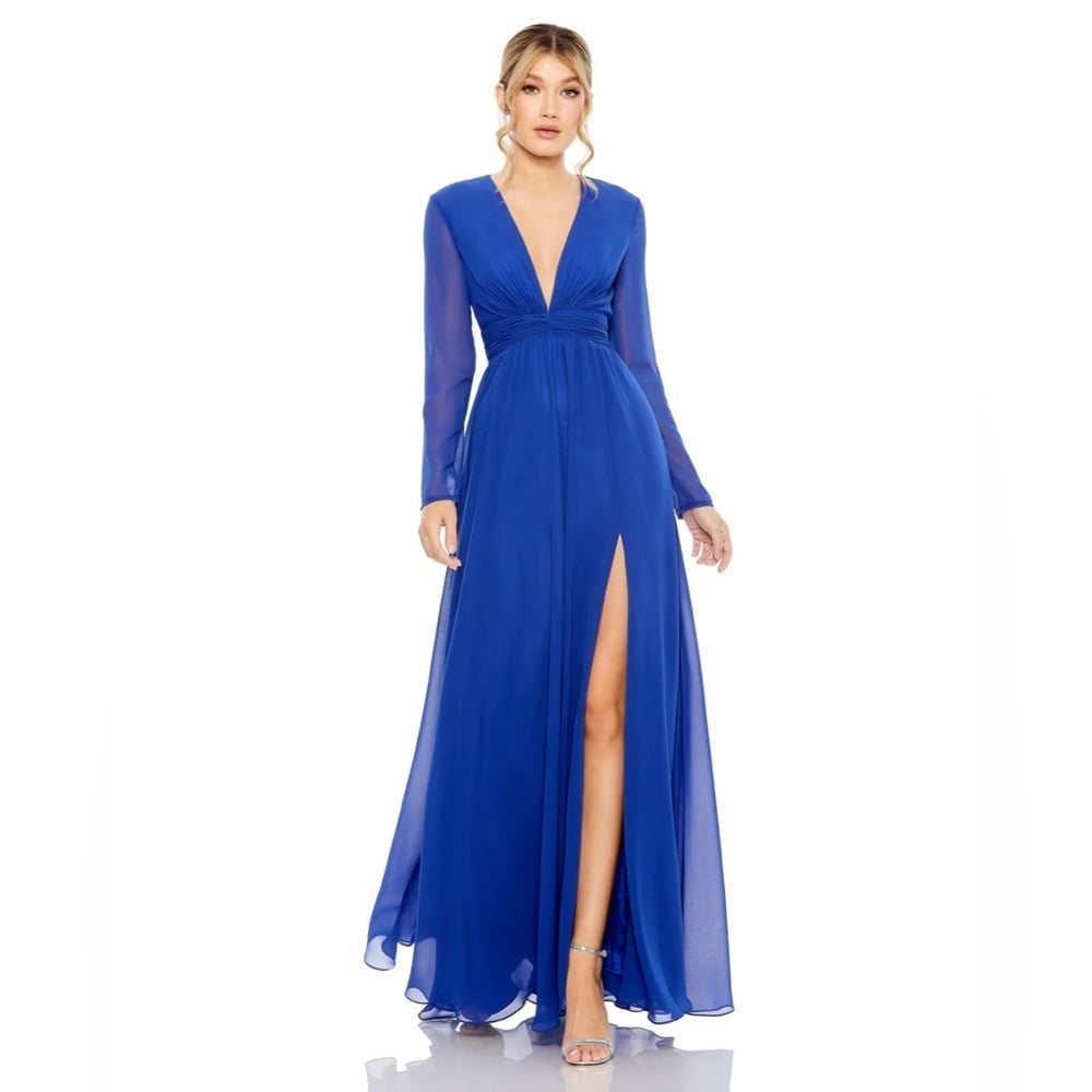 Size 4 Mac Duggal 55680 Size 4 V-NECK FRONT TWIST LONG SLEEVE GOWN