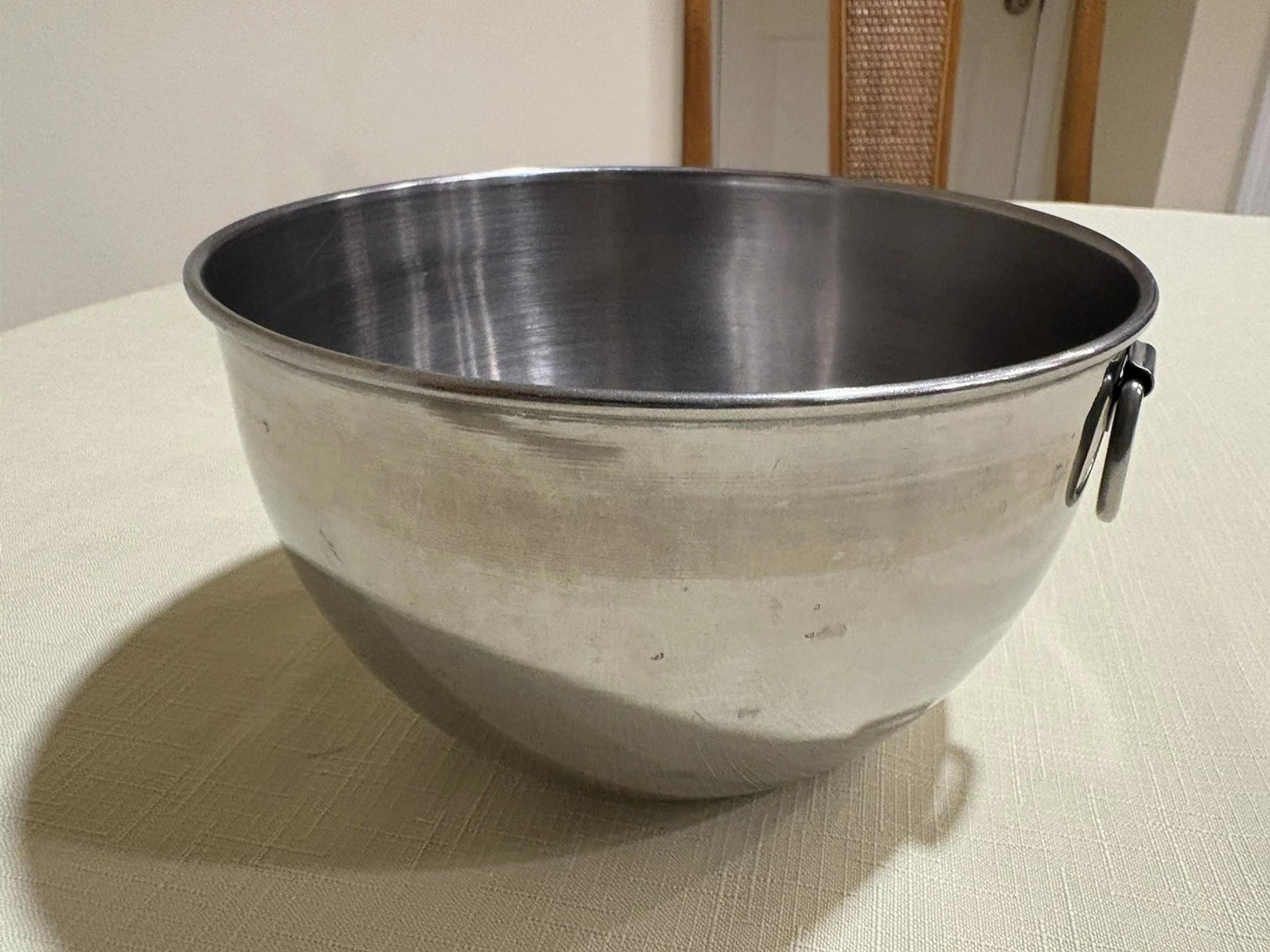 Farberware Stainless Mixing Bowl w. Thumb Ring 6.75" diam x 3.75" deep