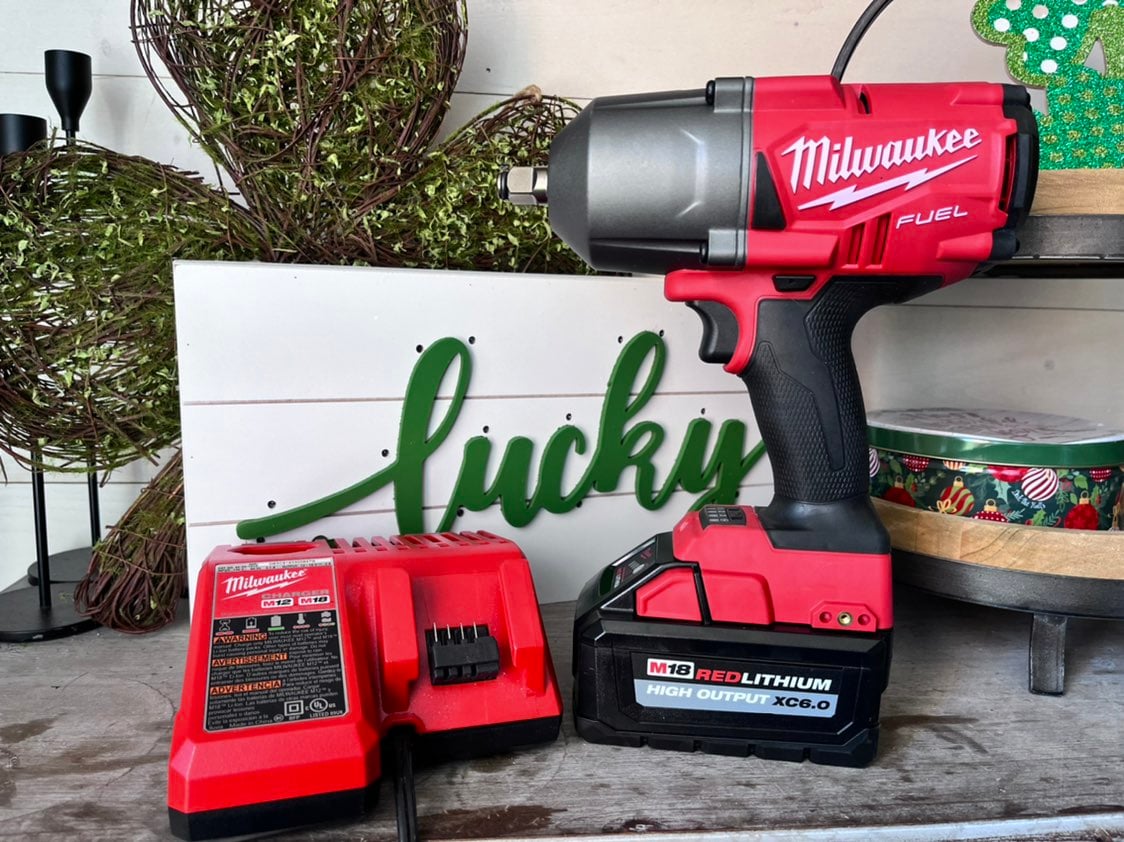 Milwaukee 2767-20 1/2 inch impact kit brand new