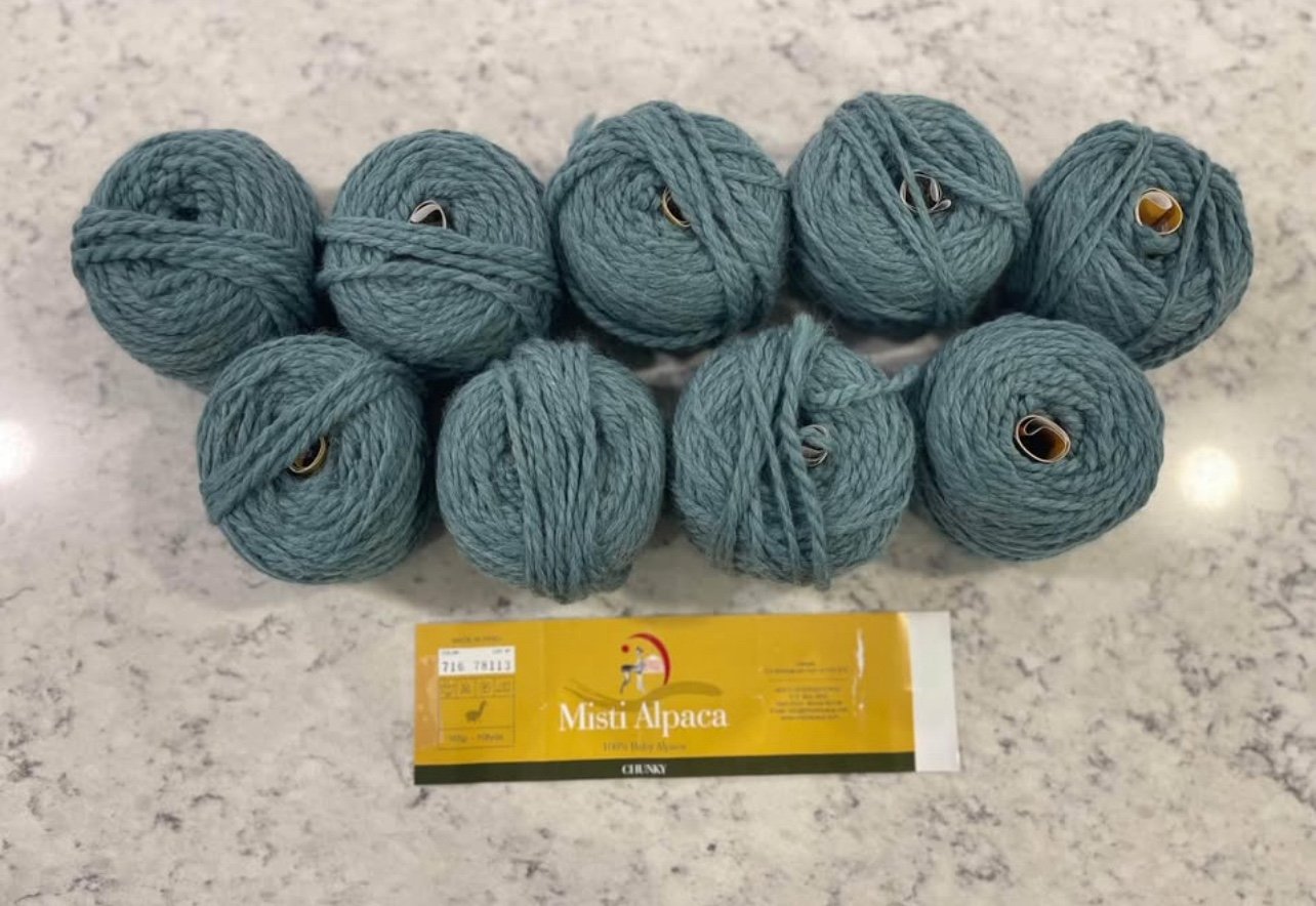 9 skeins Misti Alpaca, 100% baby alpaca, 100g, 108 yards color 716