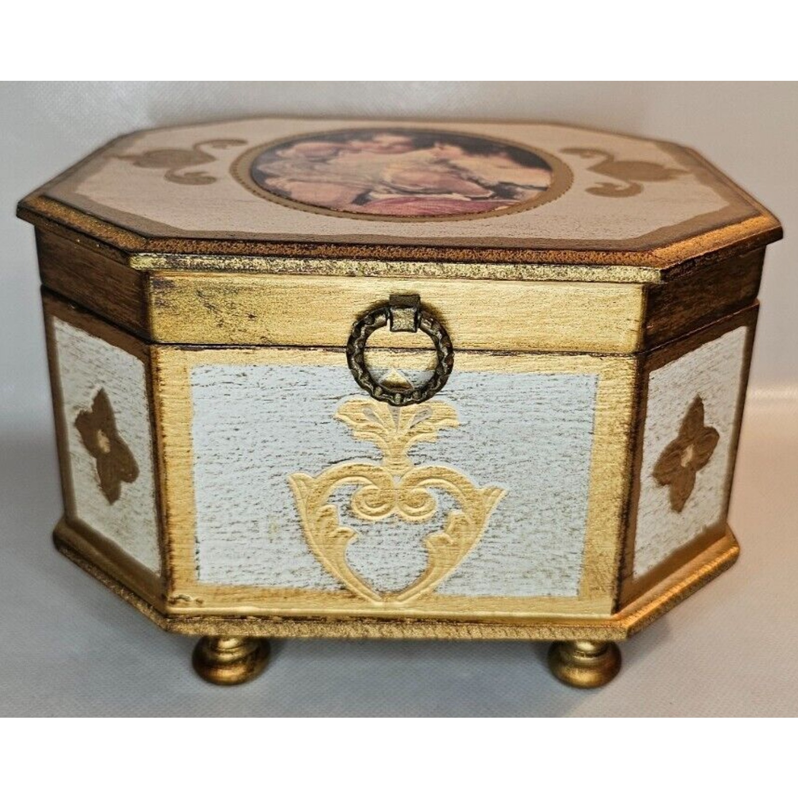 Vintage Gold Leaf French Provincial King Louis Victorian Red Velvet Jewelry Box