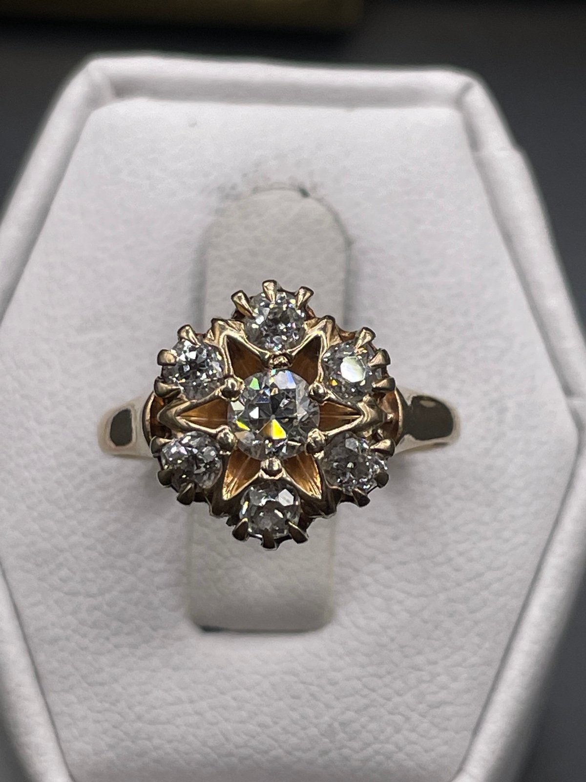 Antique one carat, mine cut diamond statement ring 18 karat yellow gold