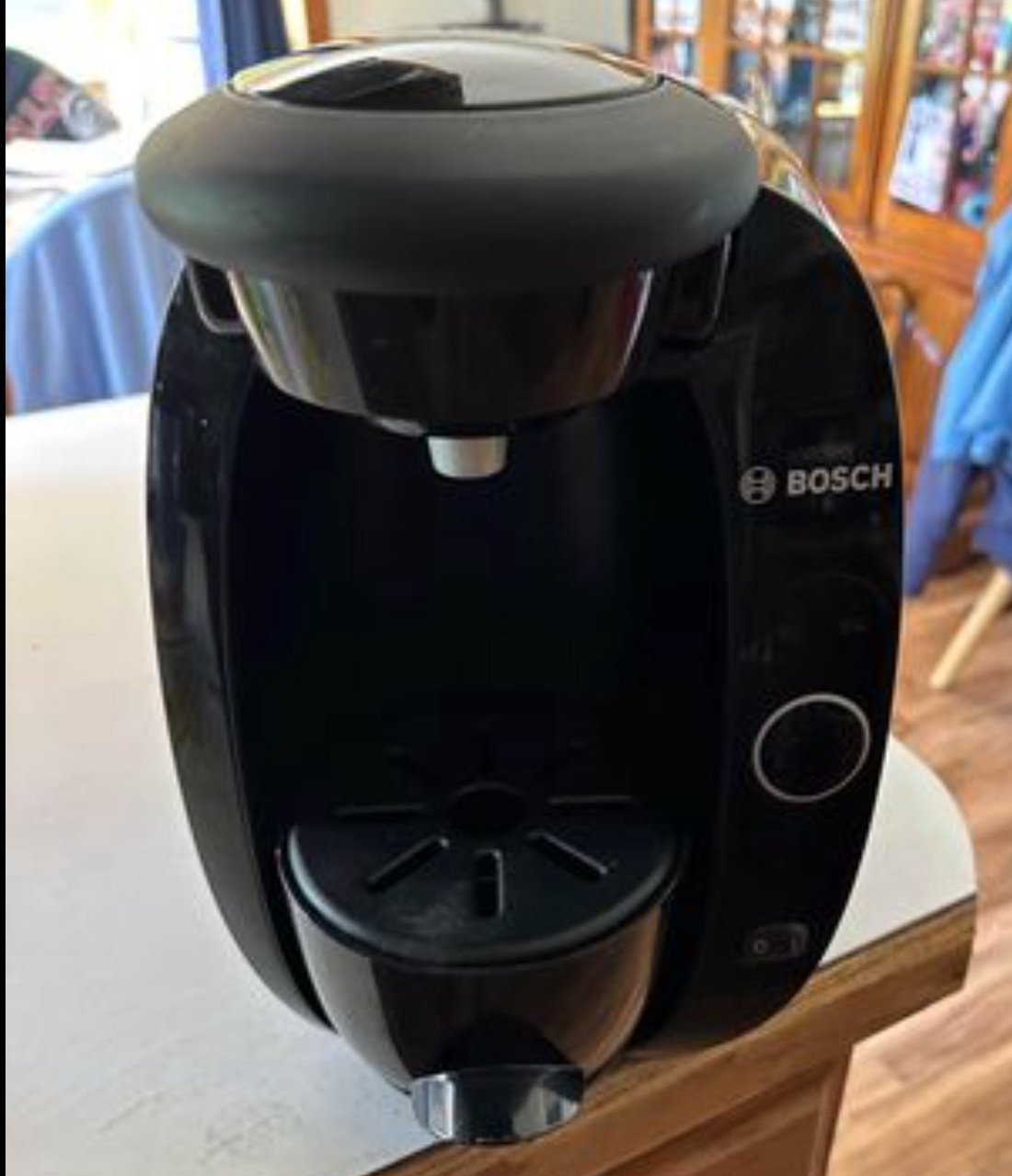 Bosch Tassimo T20 Beverage System and Coffee Brewer