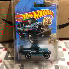 Jeepster Commando Super Treasure Hunt hot wheels factory sealed