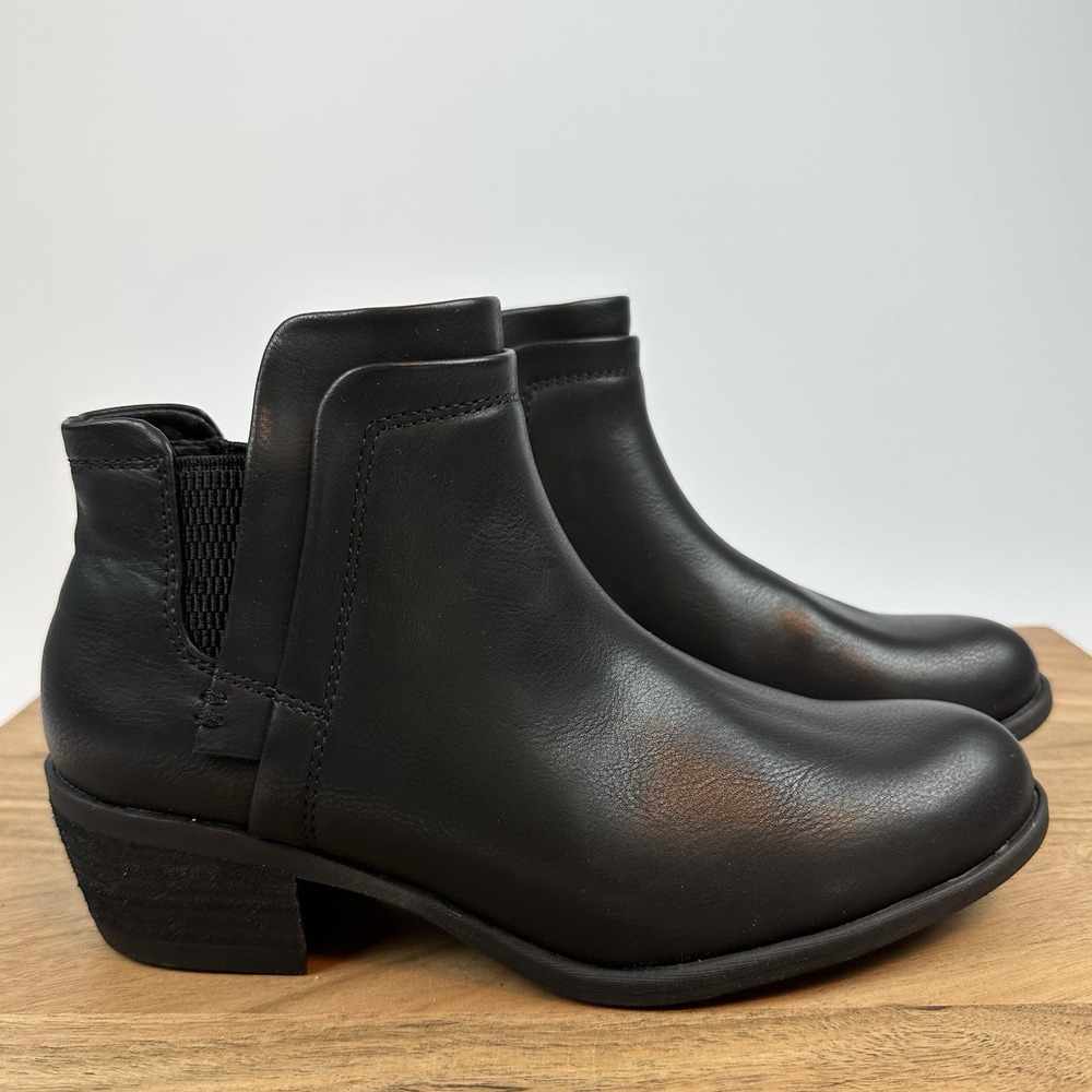 New Womens BOC Born Grover Black Ankle Booties Boots Size 6 M