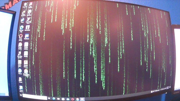 HIGH END 240 HZ MONITOR.