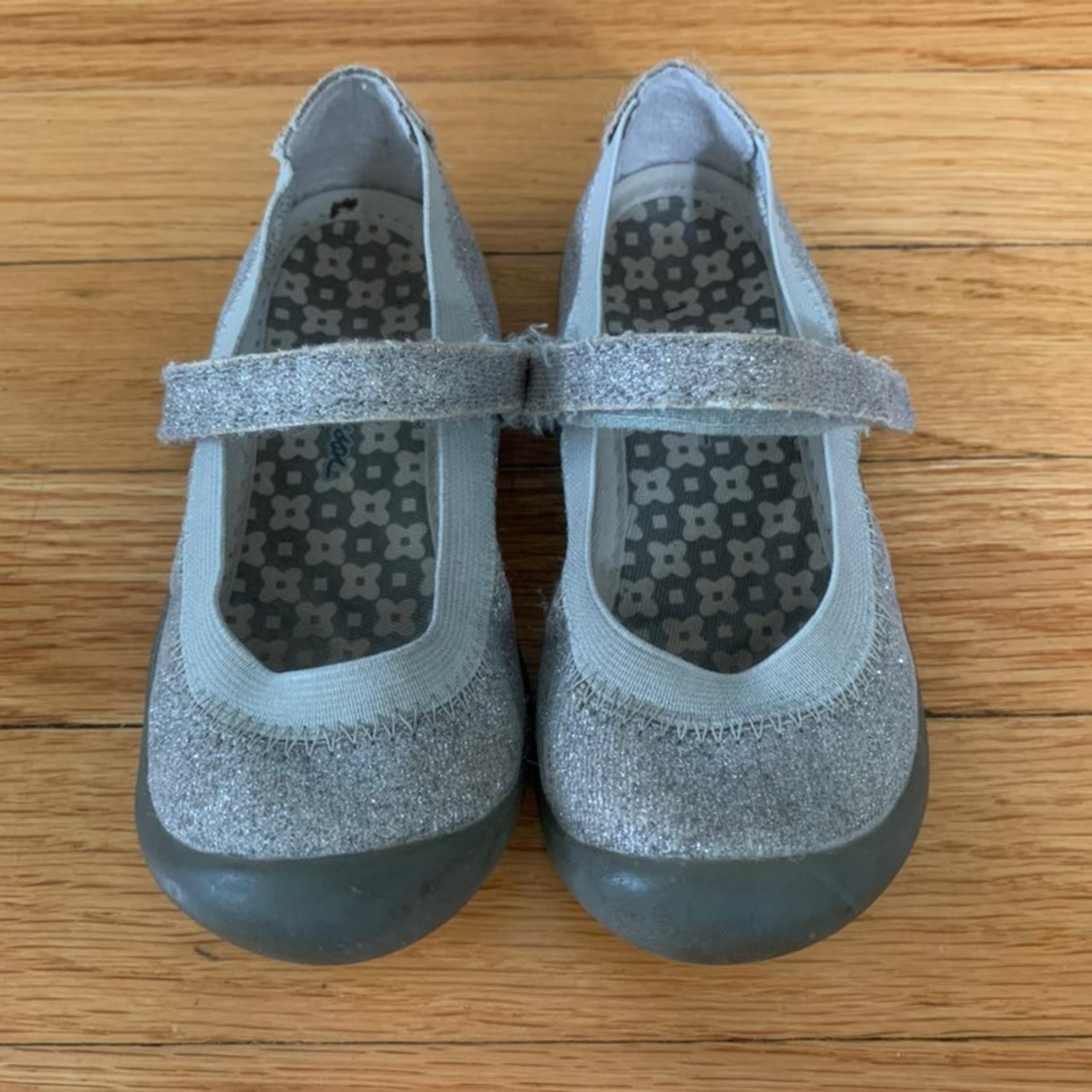 Shoes by Hanna Andresson 9 Silver Maya