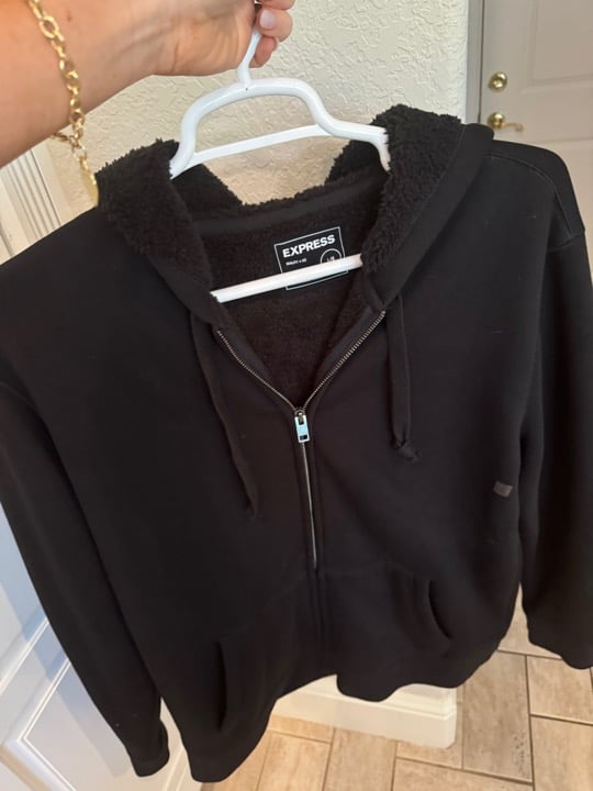 EXPRESS MEN'S BLACK JACKET HOODIE SIZE LARGE BRAND NEW TOP TO BOTTOM 29 PIT TO