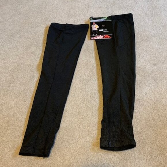 illumiNITE leg warmers size large - NWT