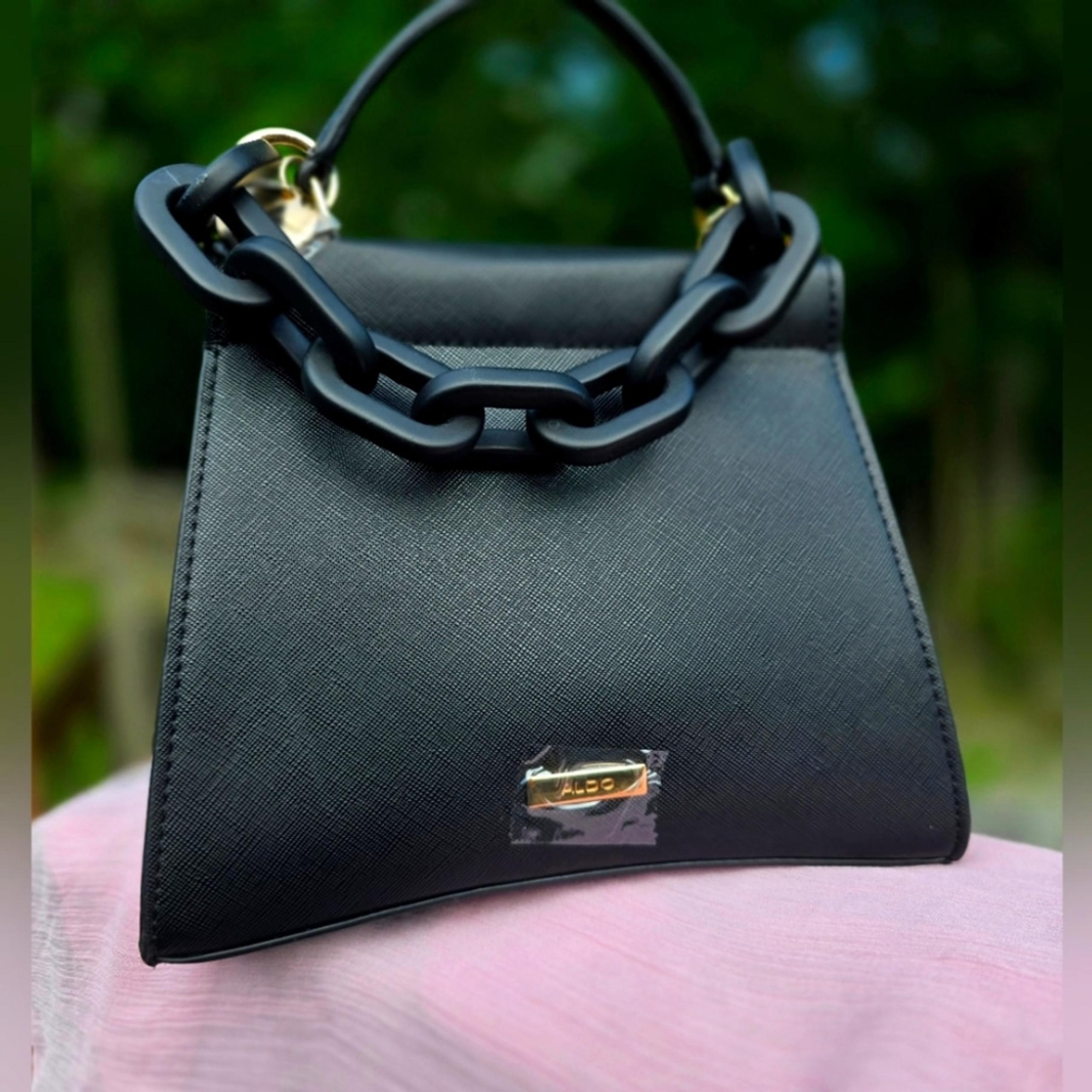 Aldo Black Crossbody Bag with Sleek Design and Adjustable Strap