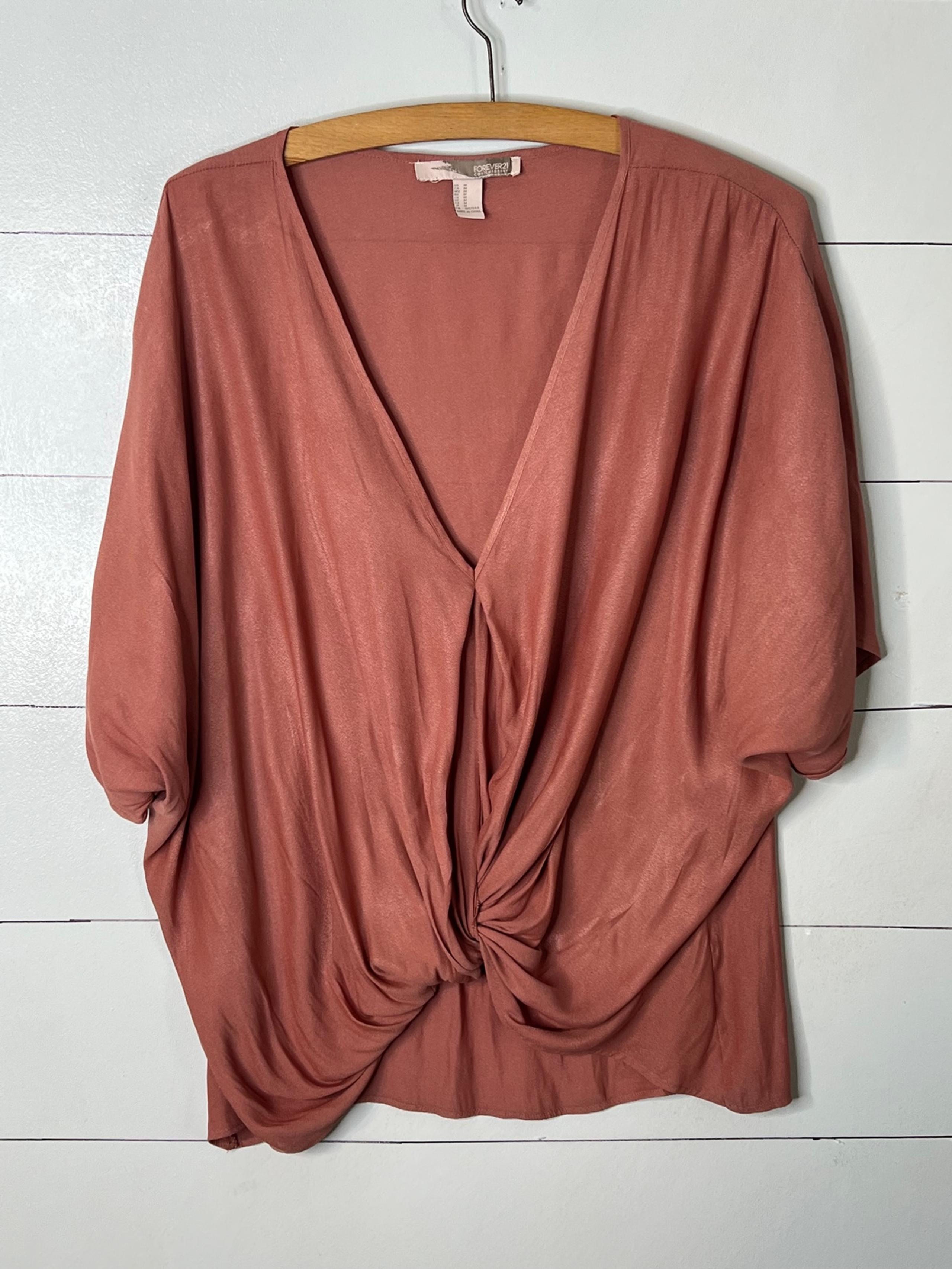 FOREVER 21 TWIST FRONT BLOUSE SZ M