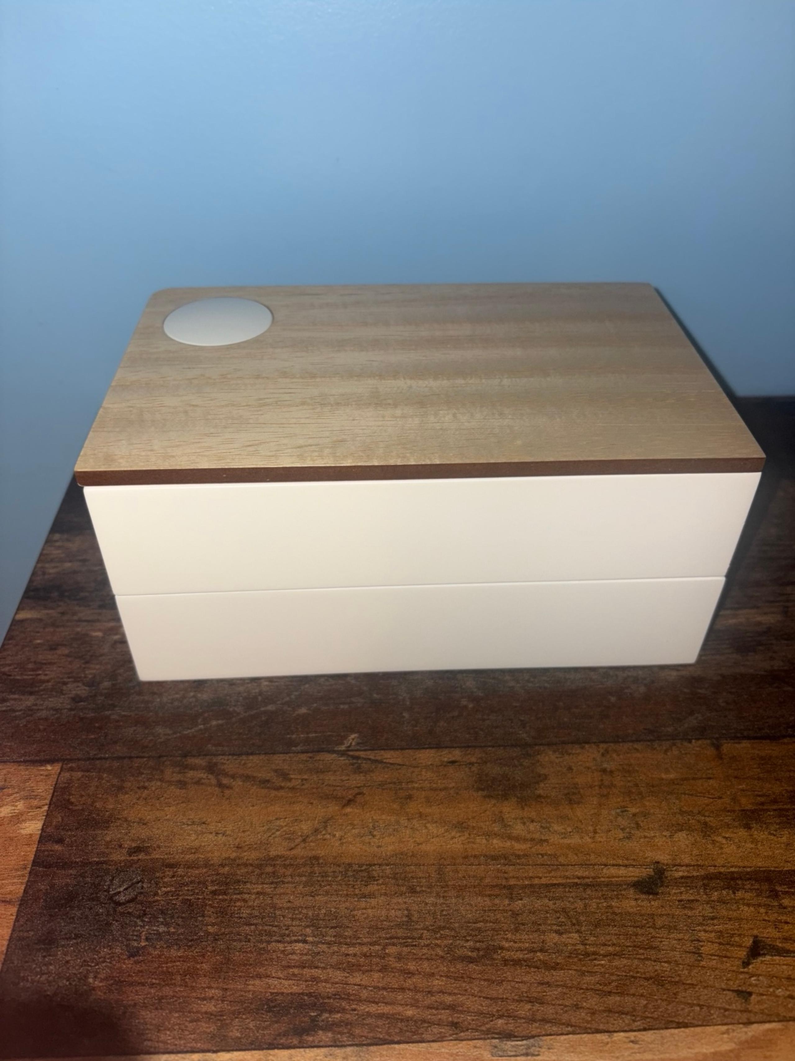 Jewelry organizer