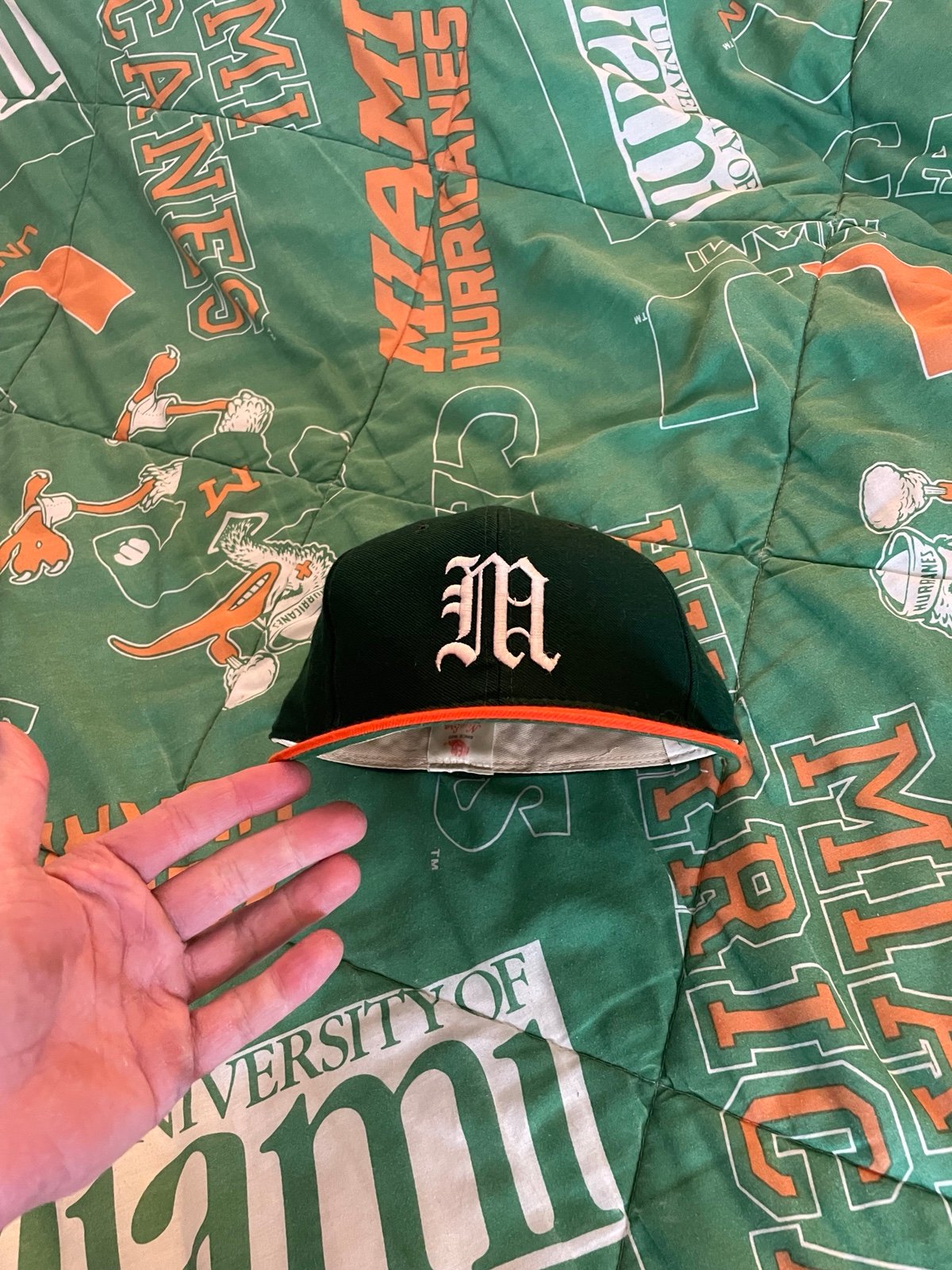 VTG Rare Smoking Ibis Pipe Miami Hurricanes 7 1/4 New Era fitted hat Old English