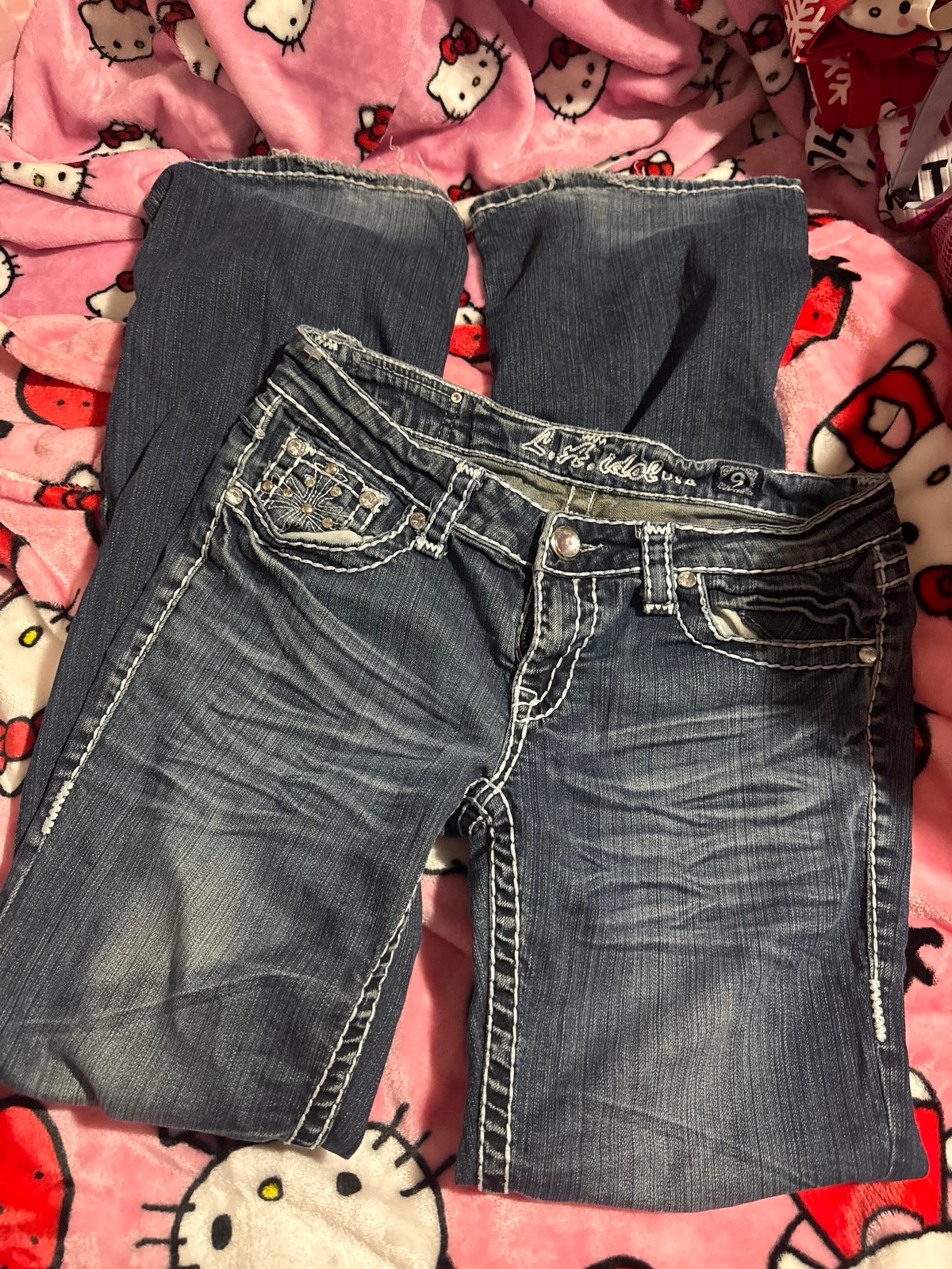 LA idol jeans