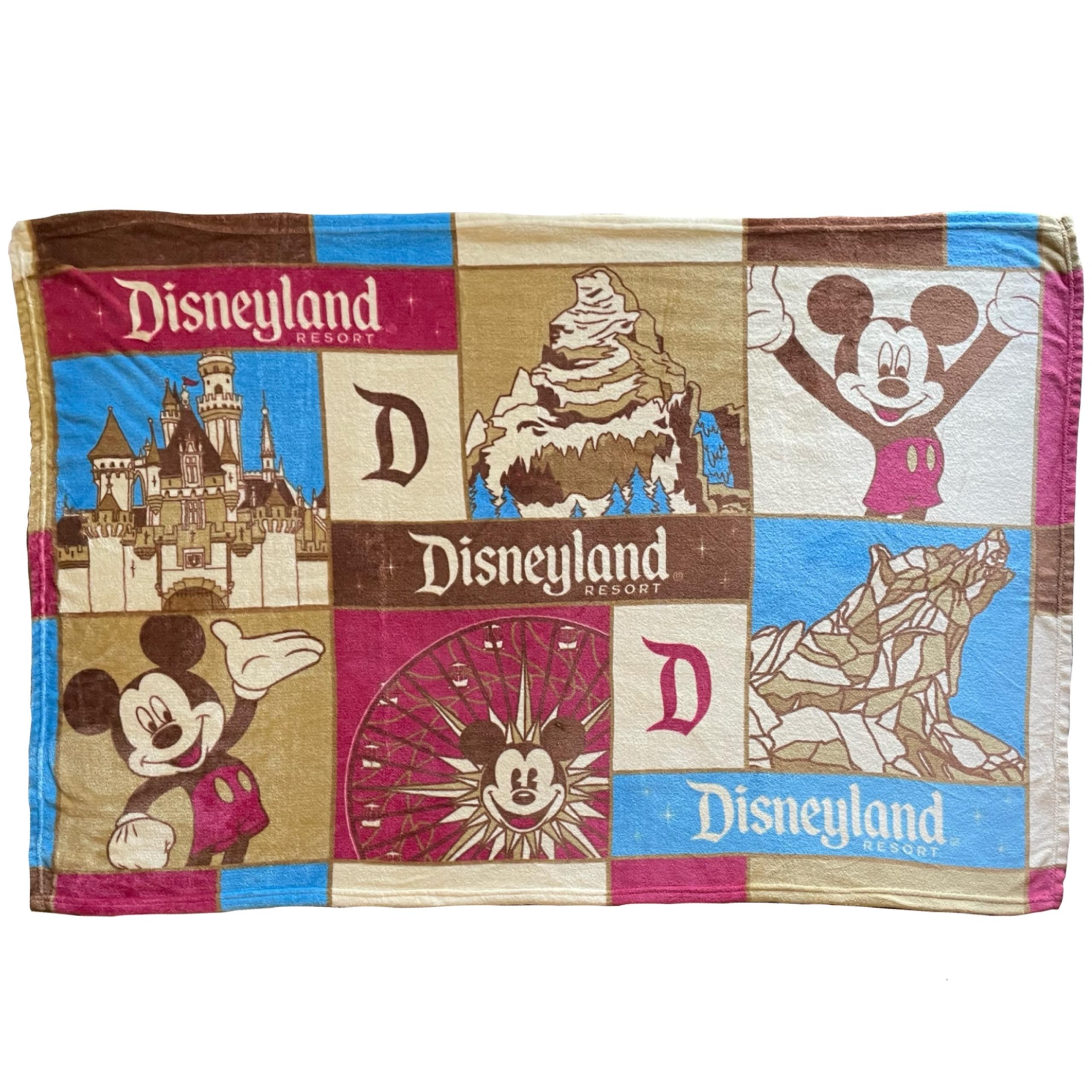 Disney Parks Disneyland Resort Fleece Throw Blanket Mickey Mouse Castle 60"x40"