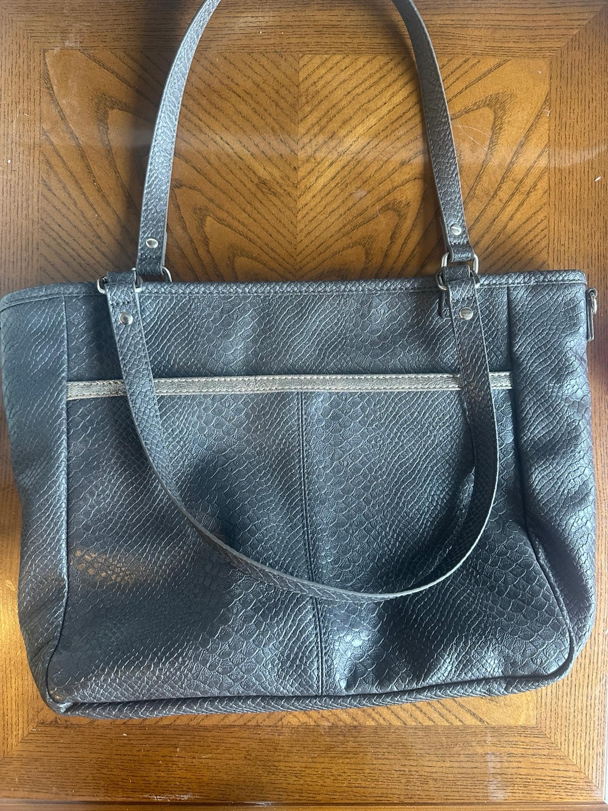 Jewell by Thirty One 31 Faux Snake Skin Leather Reversible Shoulder Bag / Purse