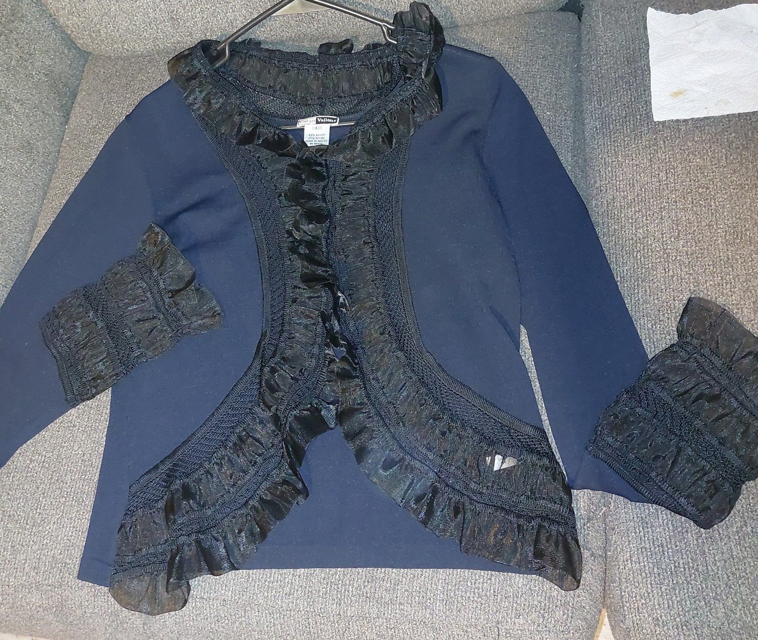 FREE SHIPPING!Unique Caryn Vallone Couture Top