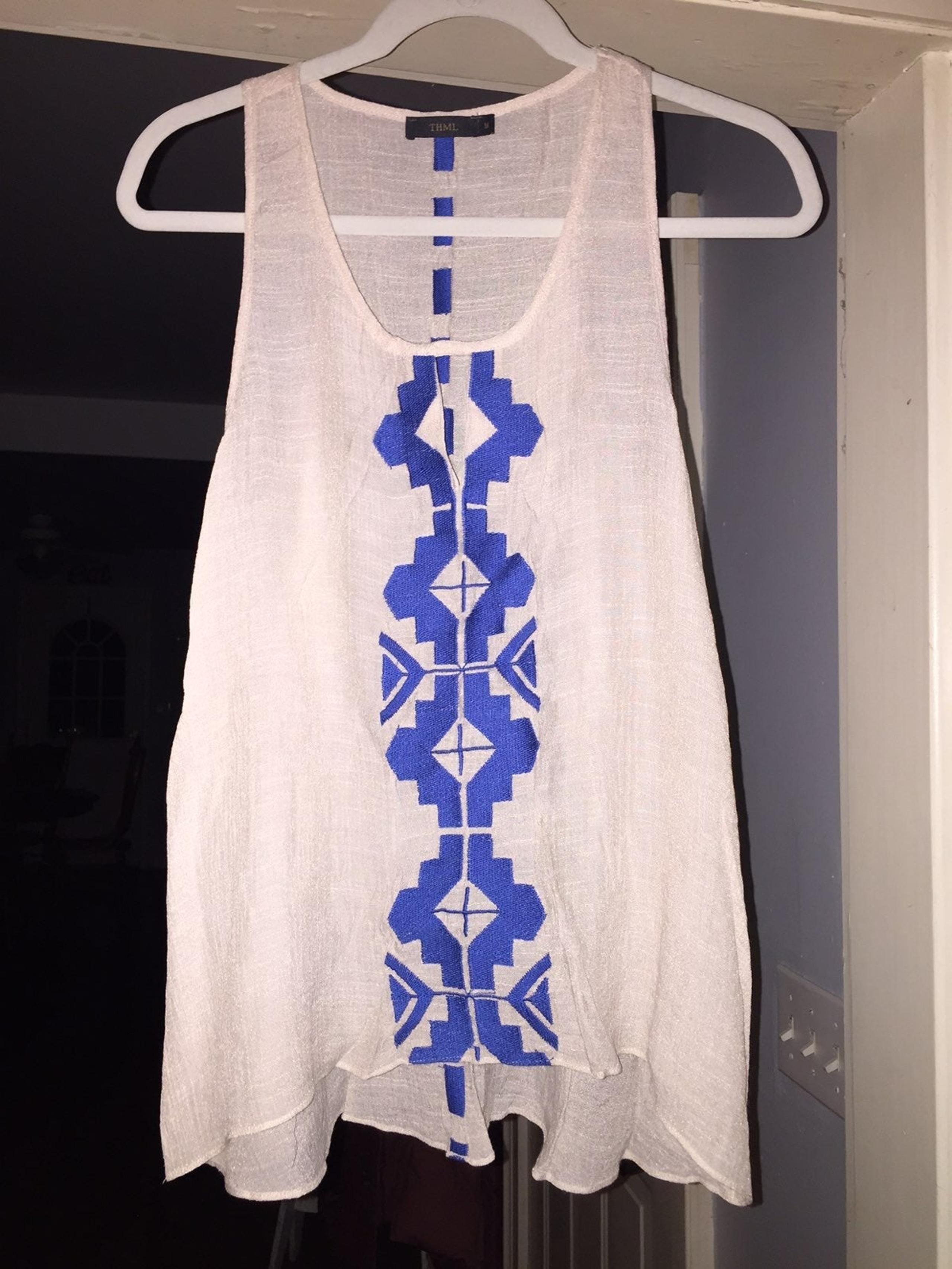 Sleeveless top by - THML