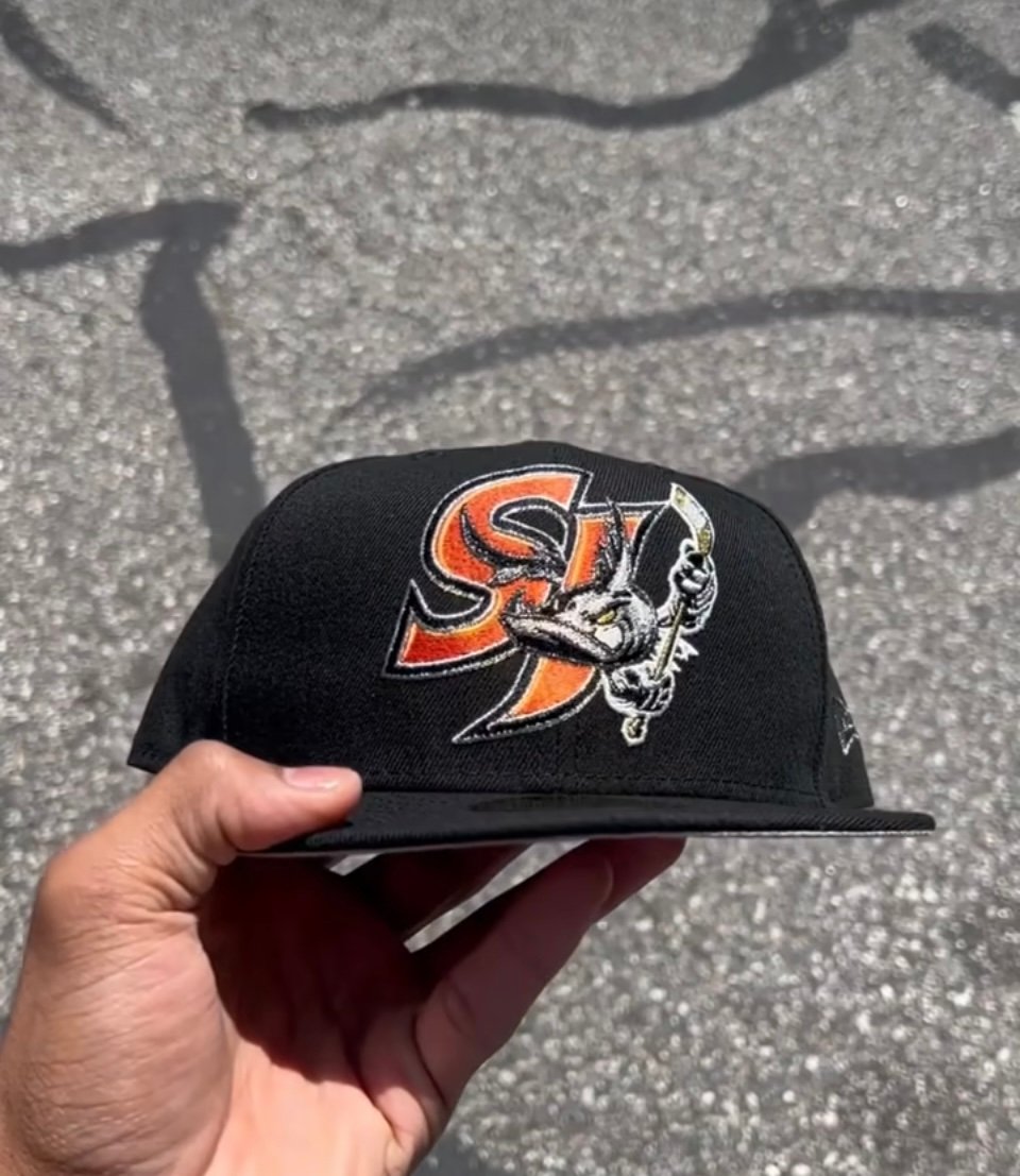 Ecap city San Jose barracuda size 7 5/8 brand new in store exclusive