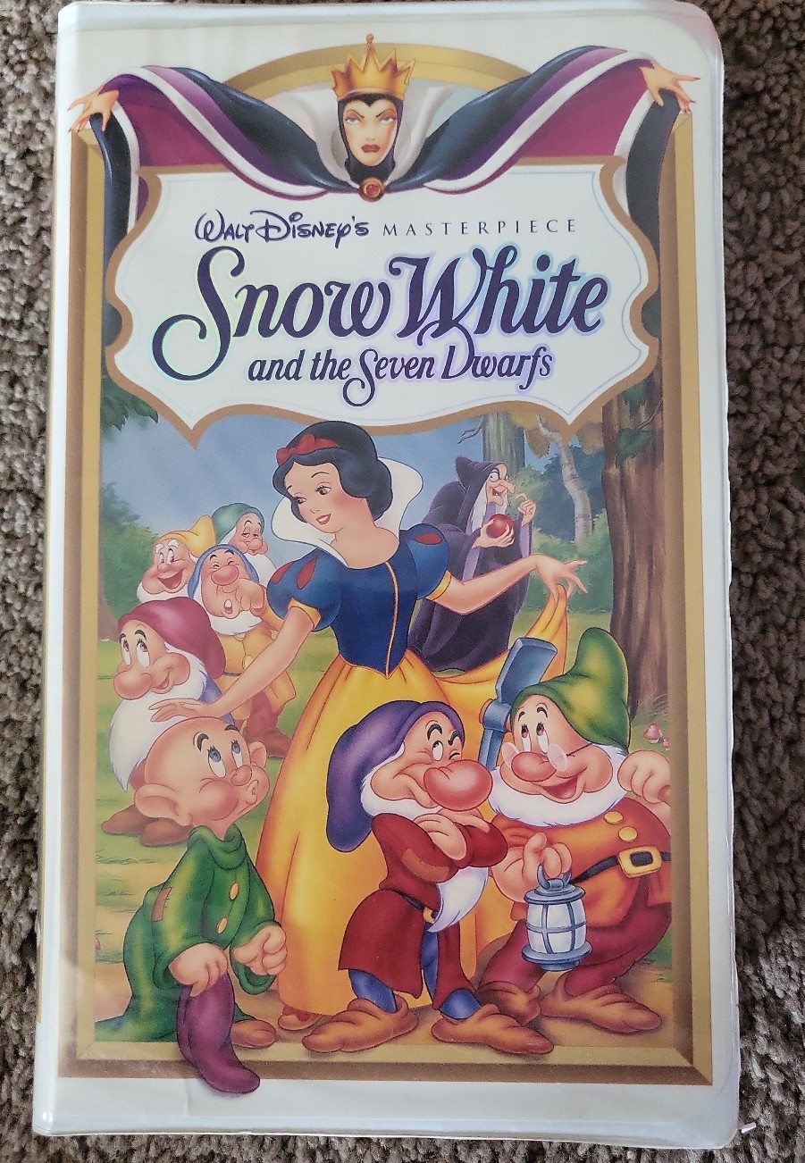DISNEY'S Snow White and the Seven Dwarfs vhs 1524