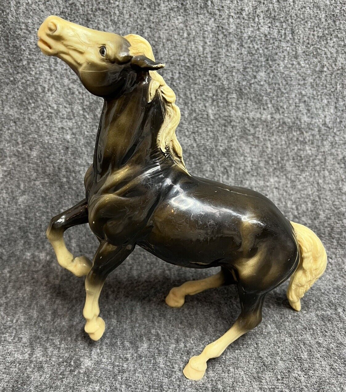 Vintage Breyer #88 Glossy Dark Charcoal Diablo the Semi-Rearing Mustang Horse