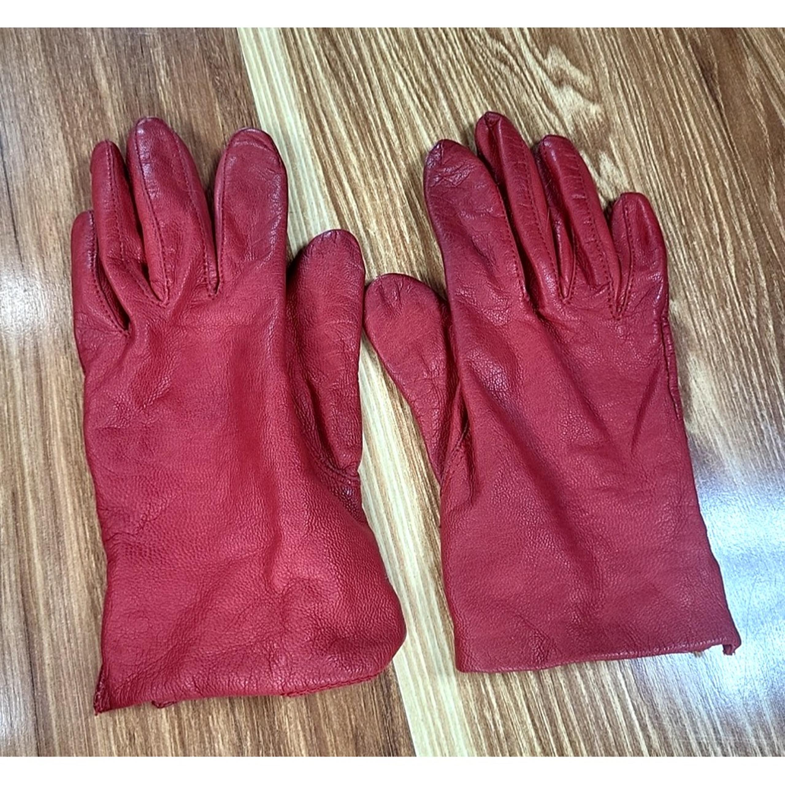 Vintage Fownes Genuine Leather Antron Lined Dress Gloves Size 6.5 Cherry Red