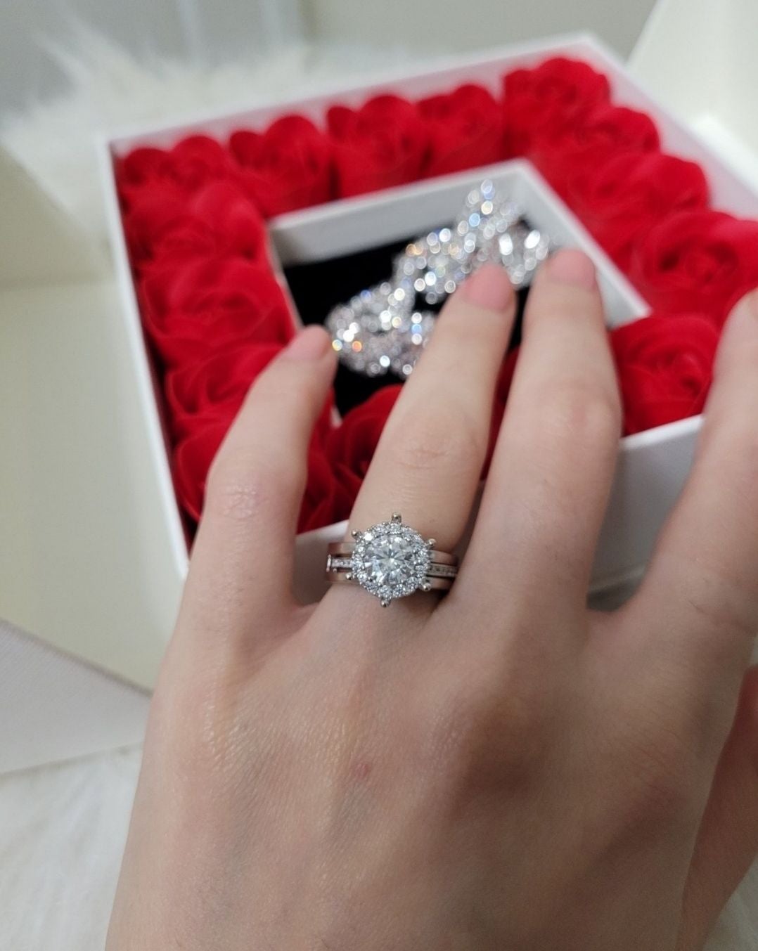 *BIG SALE* Real Moissanite Wedding Ring and band set size 6