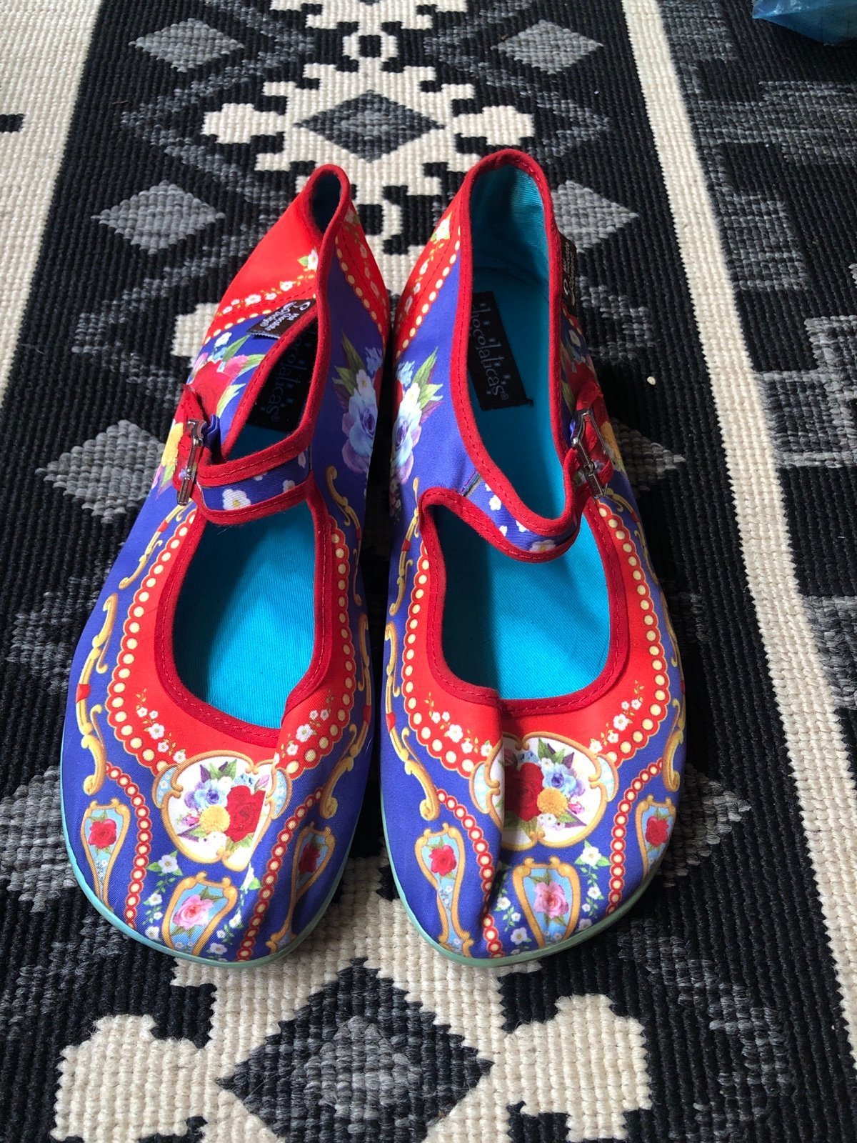 hot chocolate design shoes