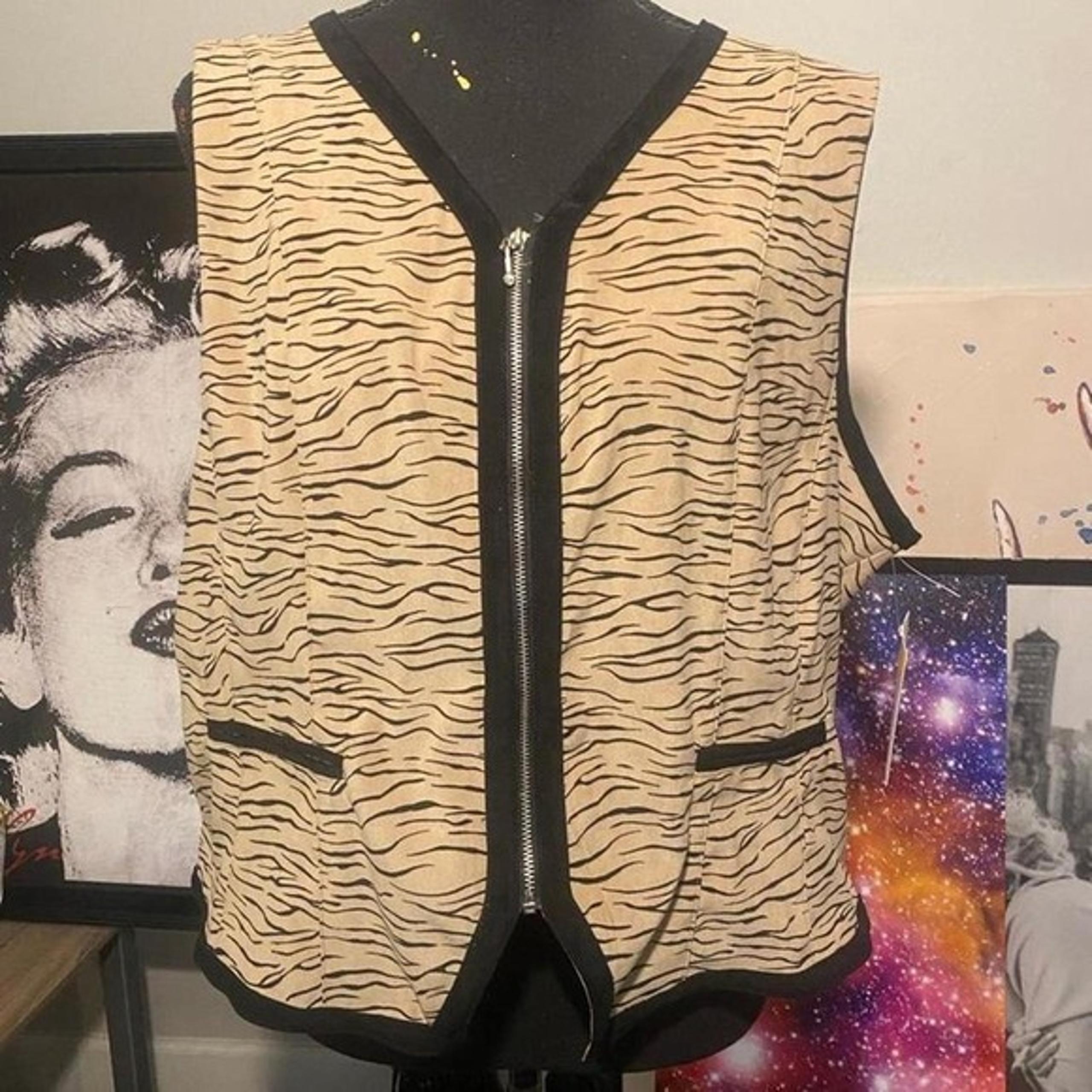 Zebra print vest size XL