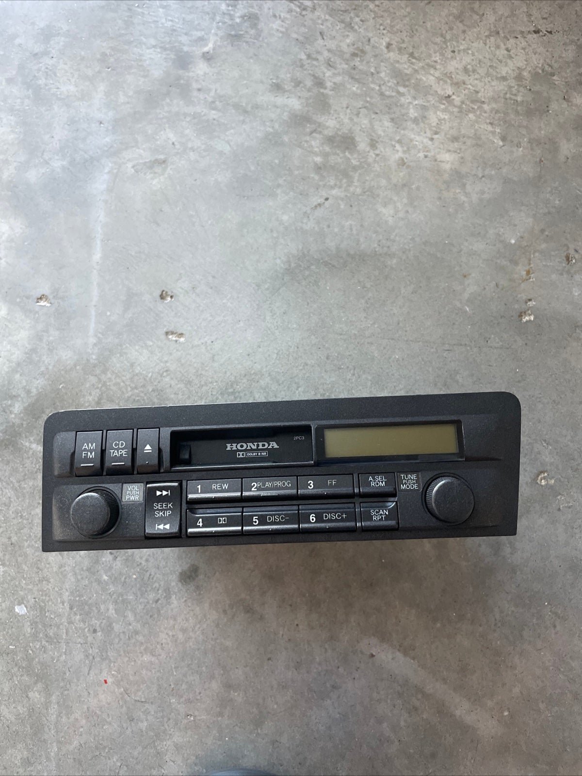 2001-2002 Honda Civic AM/FM Radio And Cassette Player USED OEM