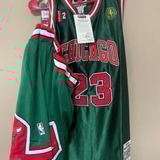 Michael Jordan Chicago Bulls Christmas Jersey and Shorts Set Large