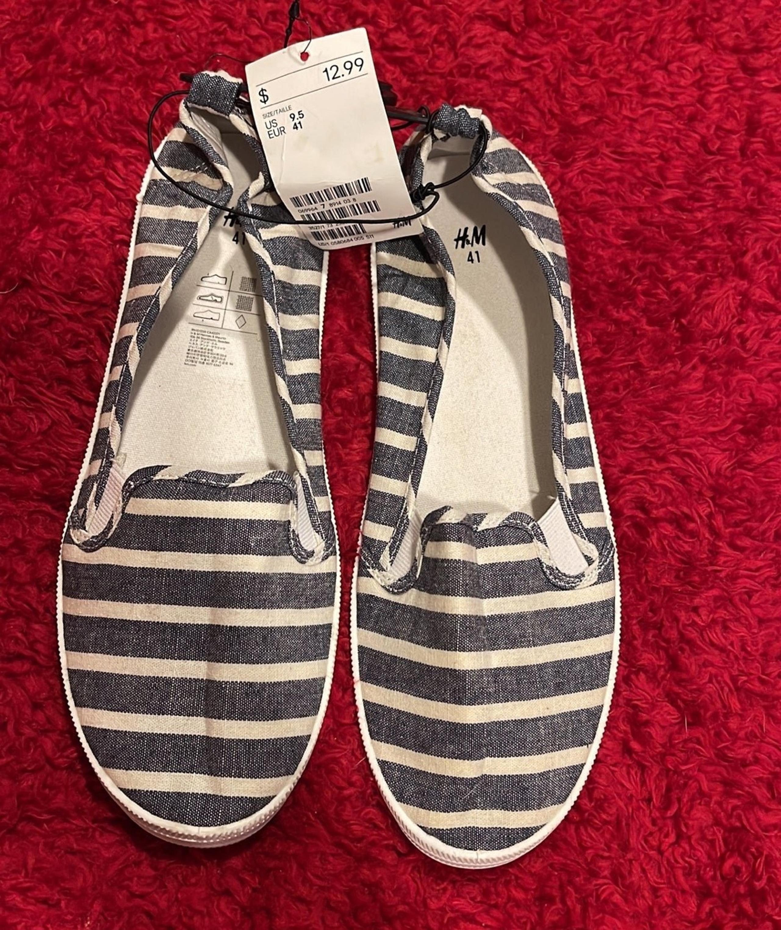 H&M slip ons sz 9.5