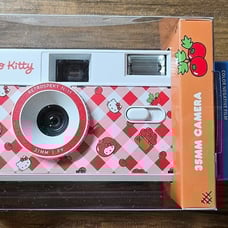 Hello kitty film camera 35mm retrospect