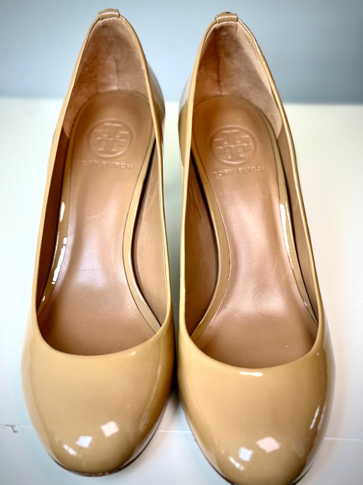 Tory Burch Leah Mid Heel All Leather Tan Brown Rounded Almond Toe Pumps SZ 8.5M