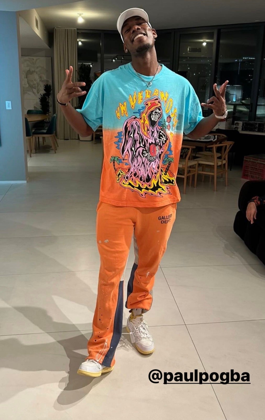 Bad Bunny Warren Lotas Bundle Size L