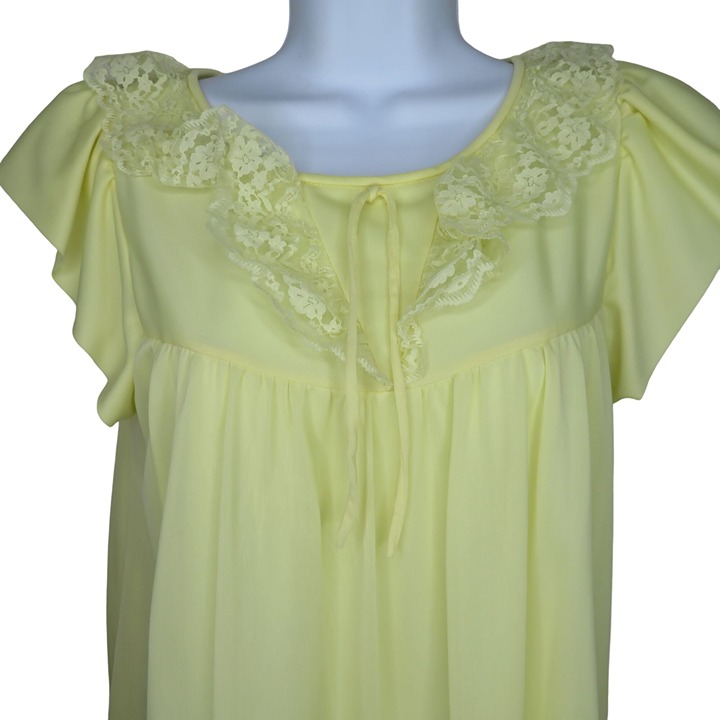 Vintage Knee Length Nylon Nightgown M Yellow Lace Lined Cap Sleeve USA Made