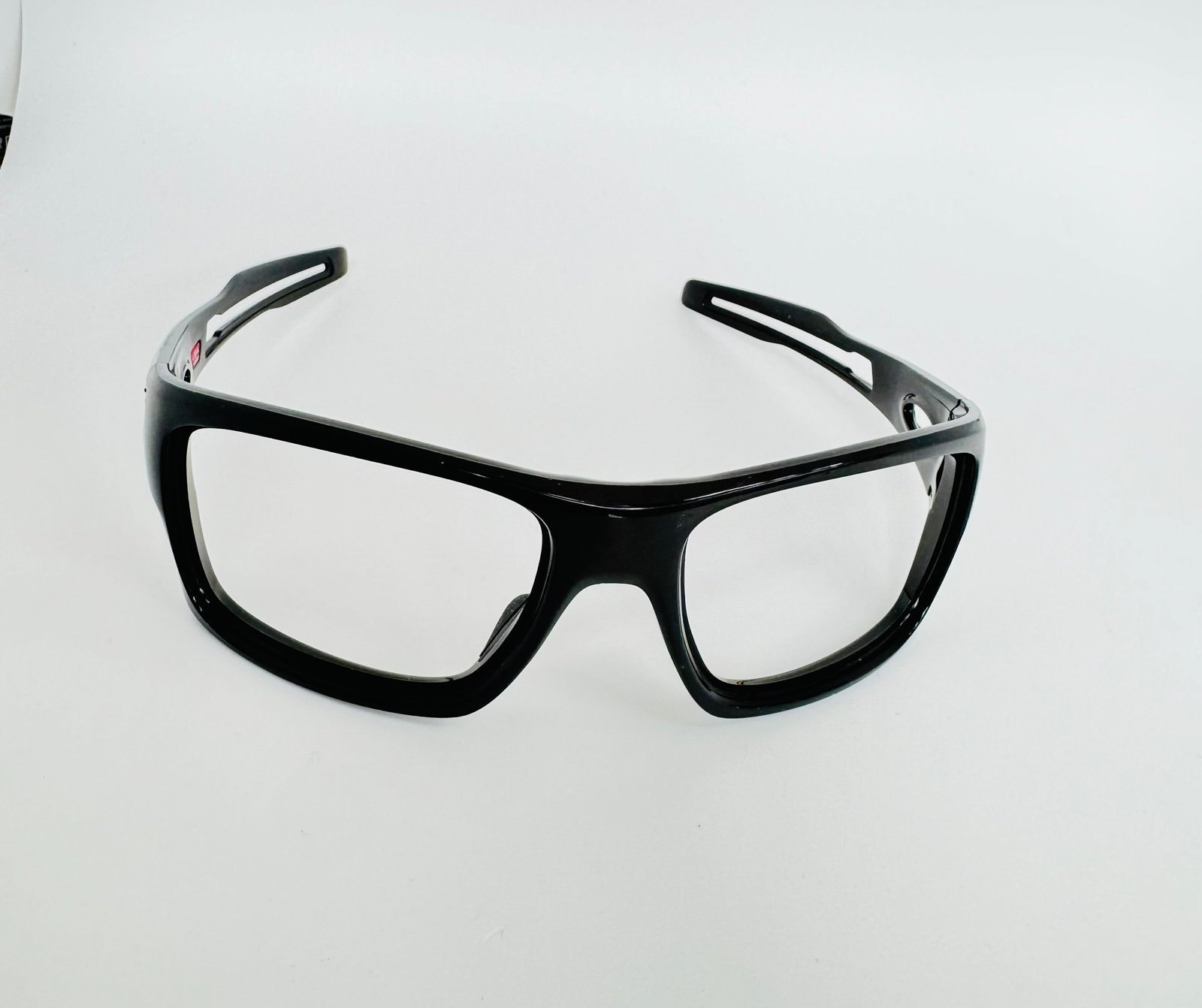Used Oakley Men’s Turbine Polished Black Sunglasses Frame