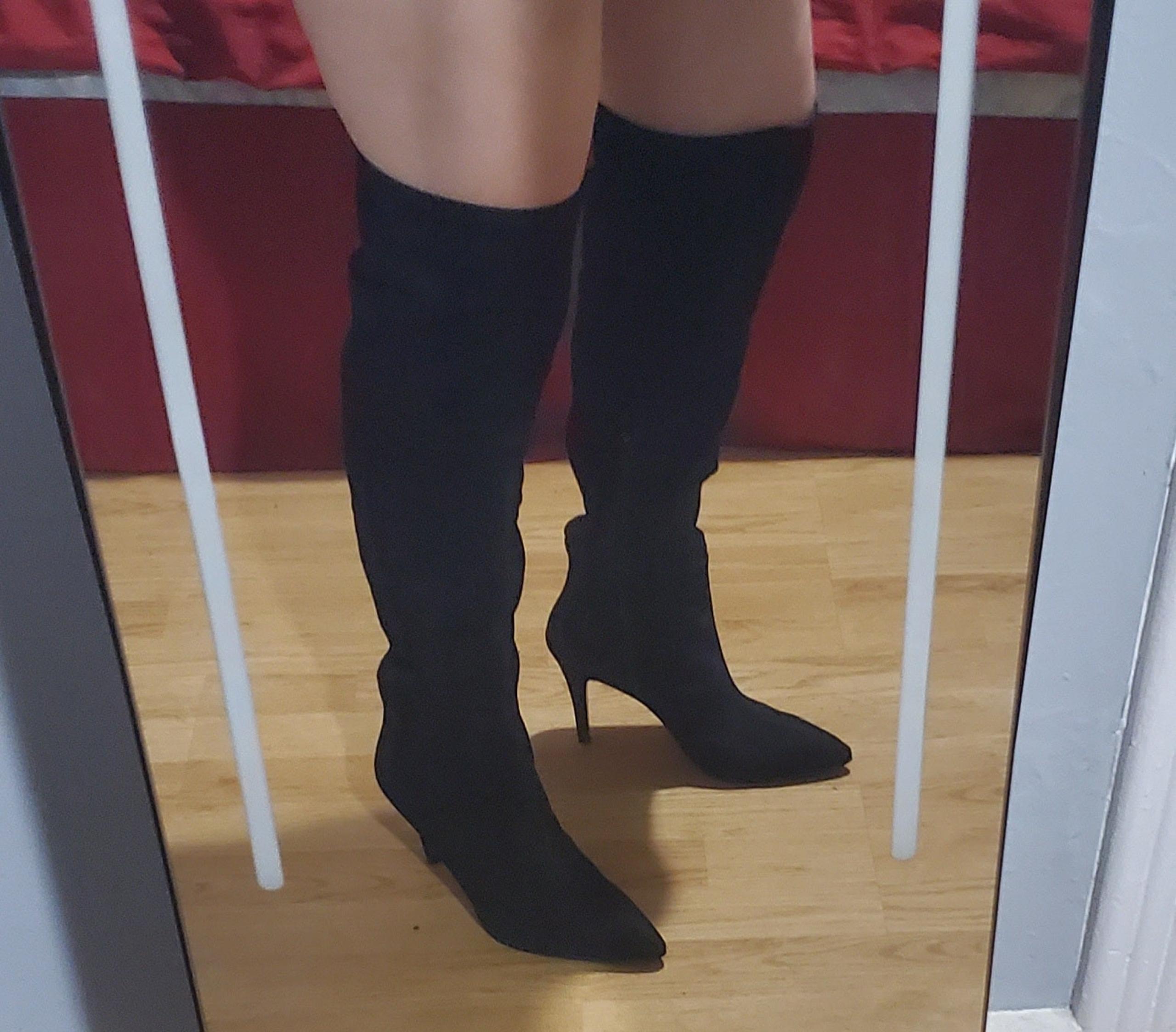 New thigh high suede boots - Tahari