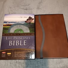 NKJV Life Principles Bible Bonded Leather