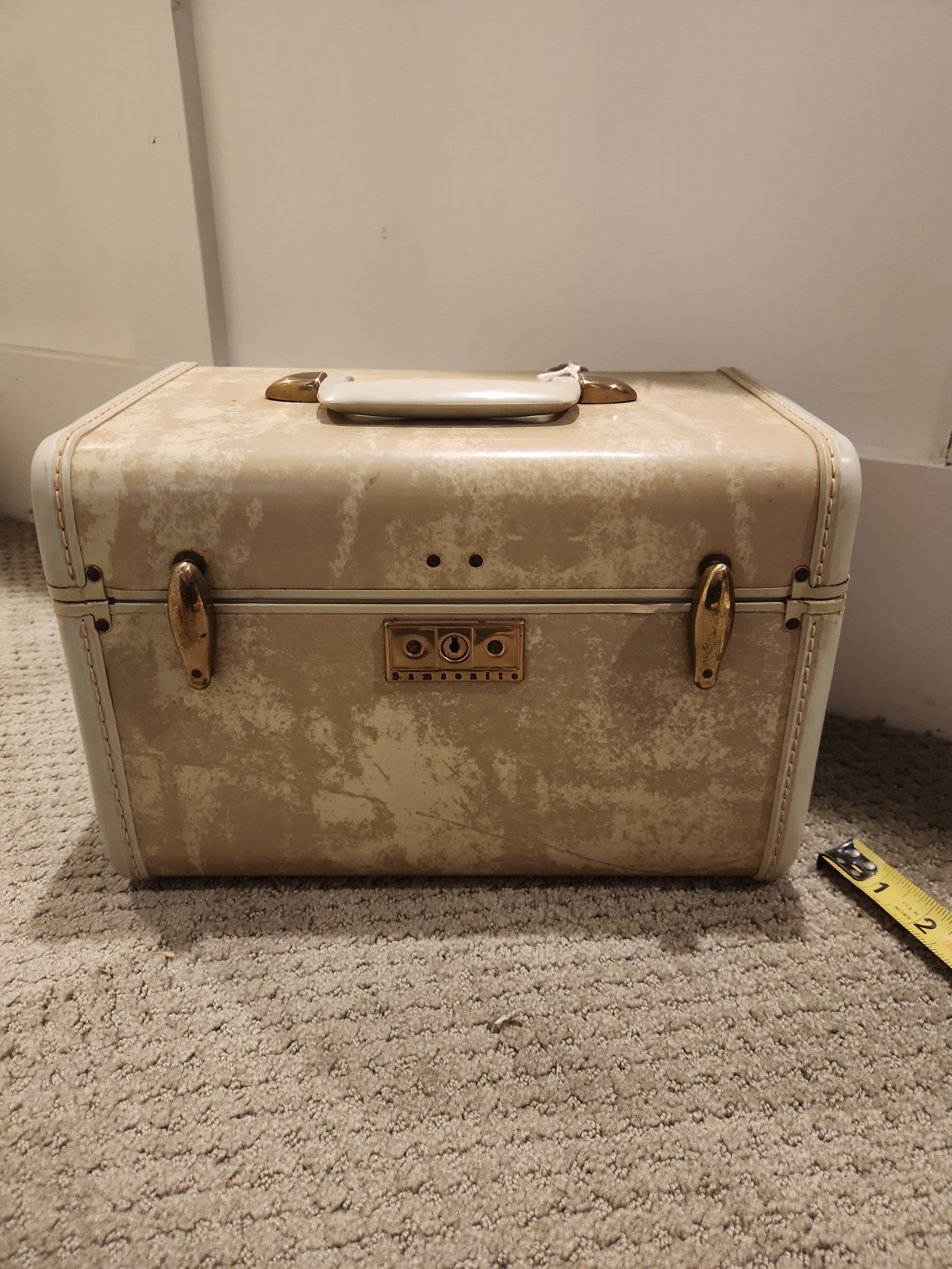 Samsonite Marble 1950s Streamlite makeup / carryon case /Train case