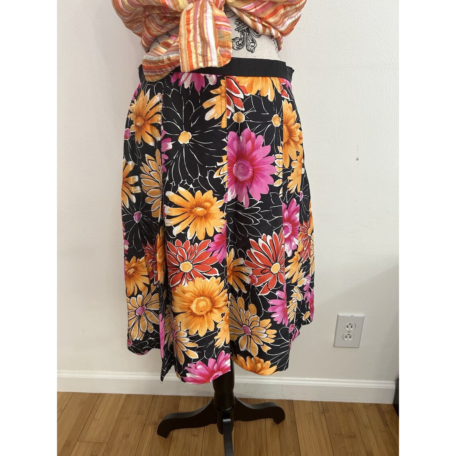 Madison Studio 100% Silk Bold Floral Skirt Tropical Hawaiian Luxe Officewear 6