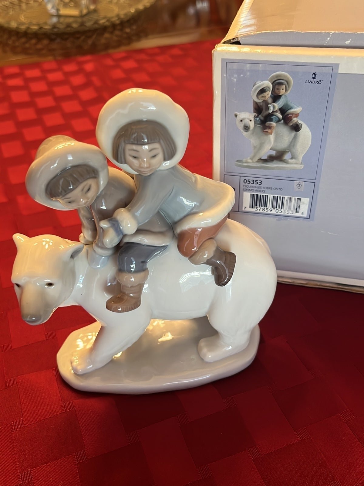 Lladro’ Eskimo Riders, Like NEW, in original Box