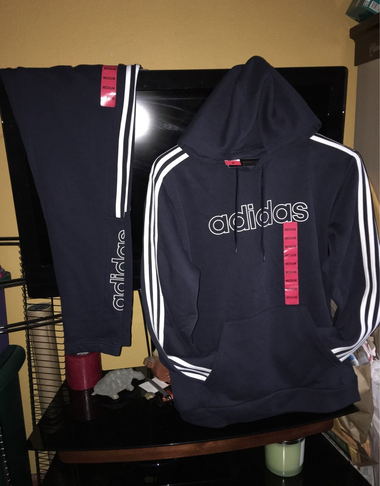 BNWT ADIDAS AEROREADY ESSENTIALS REGULAR-FIT 3-STRIPES TRACK SUIT HOODIE